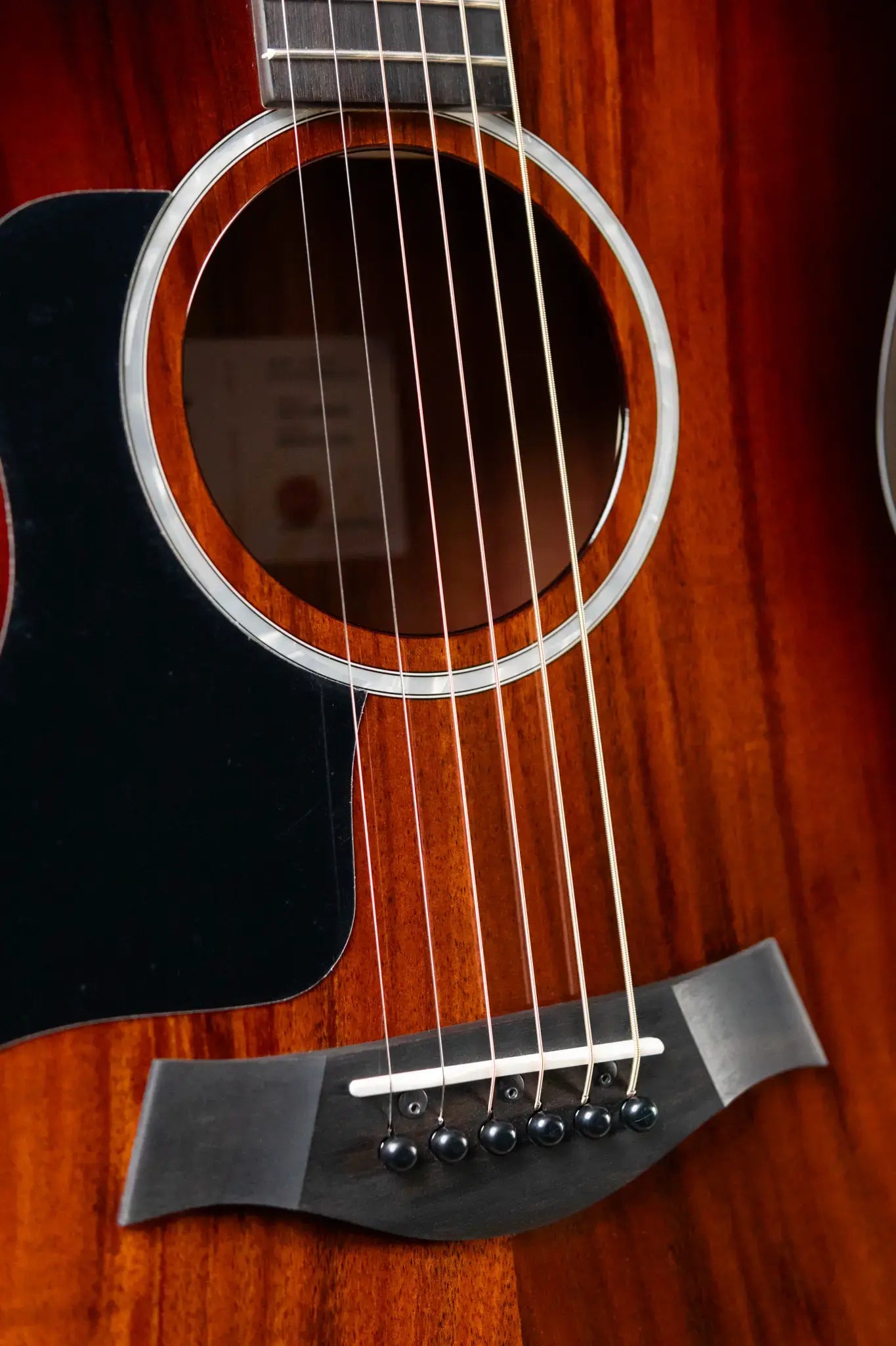 Taylor 224ce-K DLX Left-Handed Grand Auditorium Acoustic/Electric Guitar with Hardshell Case