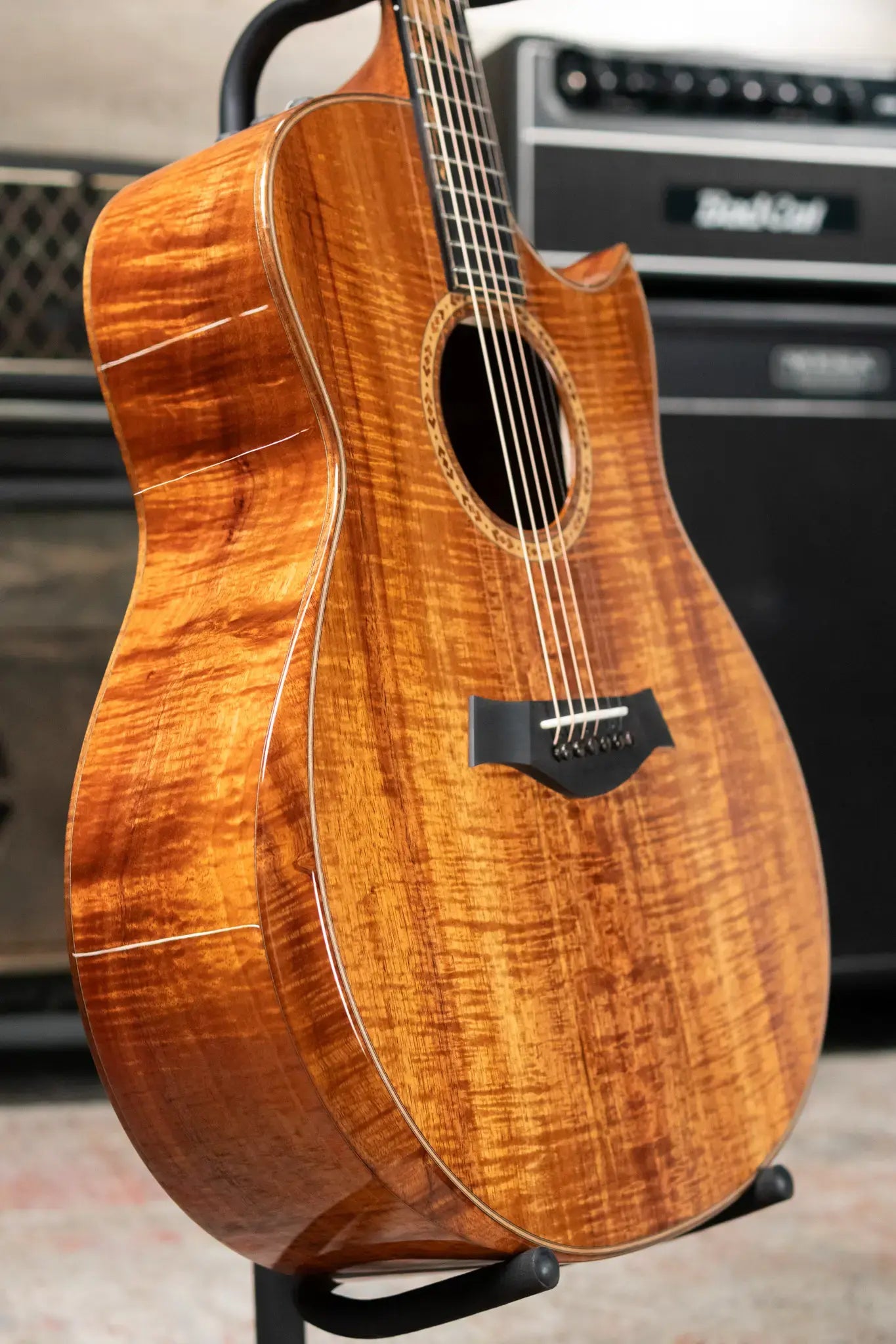 Taylor ‘24 Catch Custom C28ce #29 Grand Orchestra Acoustic/Electric - AA Koa with Hardshell Case - Floor Model Demo