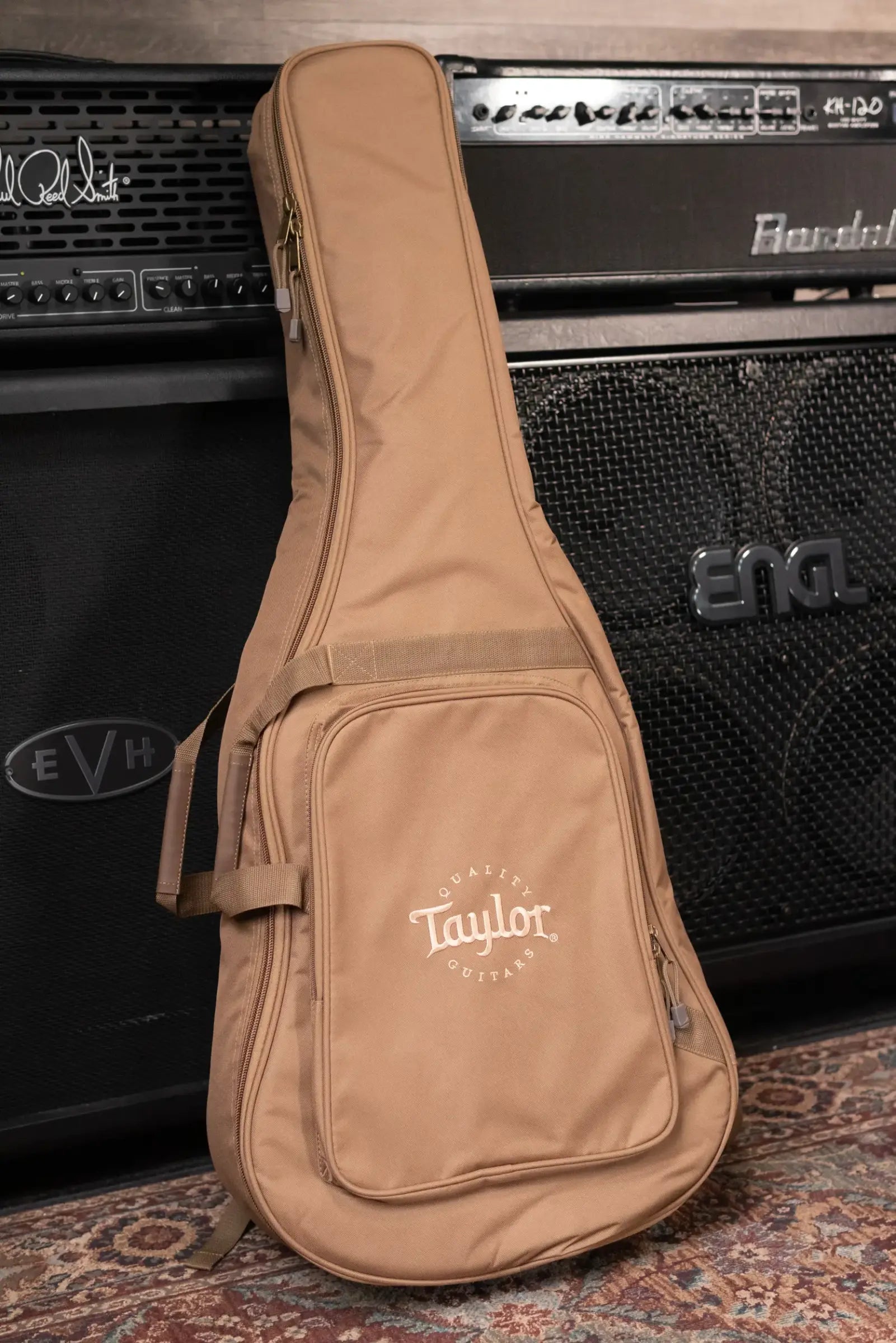 Taylor 24ce Grand Auditorium Acoustic/Electric Guitar with Gig Bag