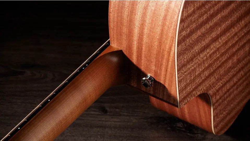 Taylor 24ce Grand Auditorium Acoustic/Electric Guitar with Gig Bag