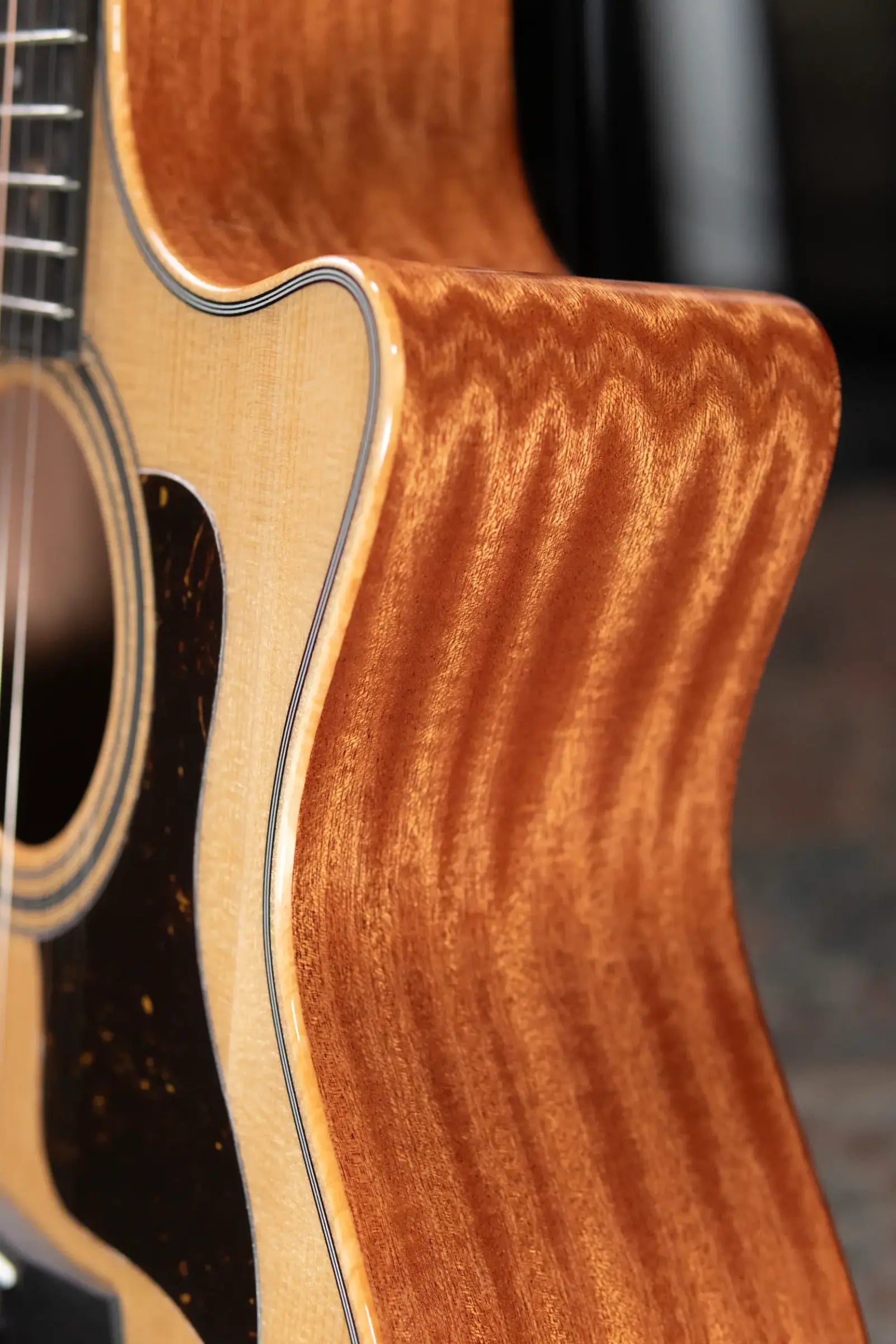 Taylor 314ce Studio Grand Auditorium Acoustic/Electric Guitar - Natural with Structured Gig Bag