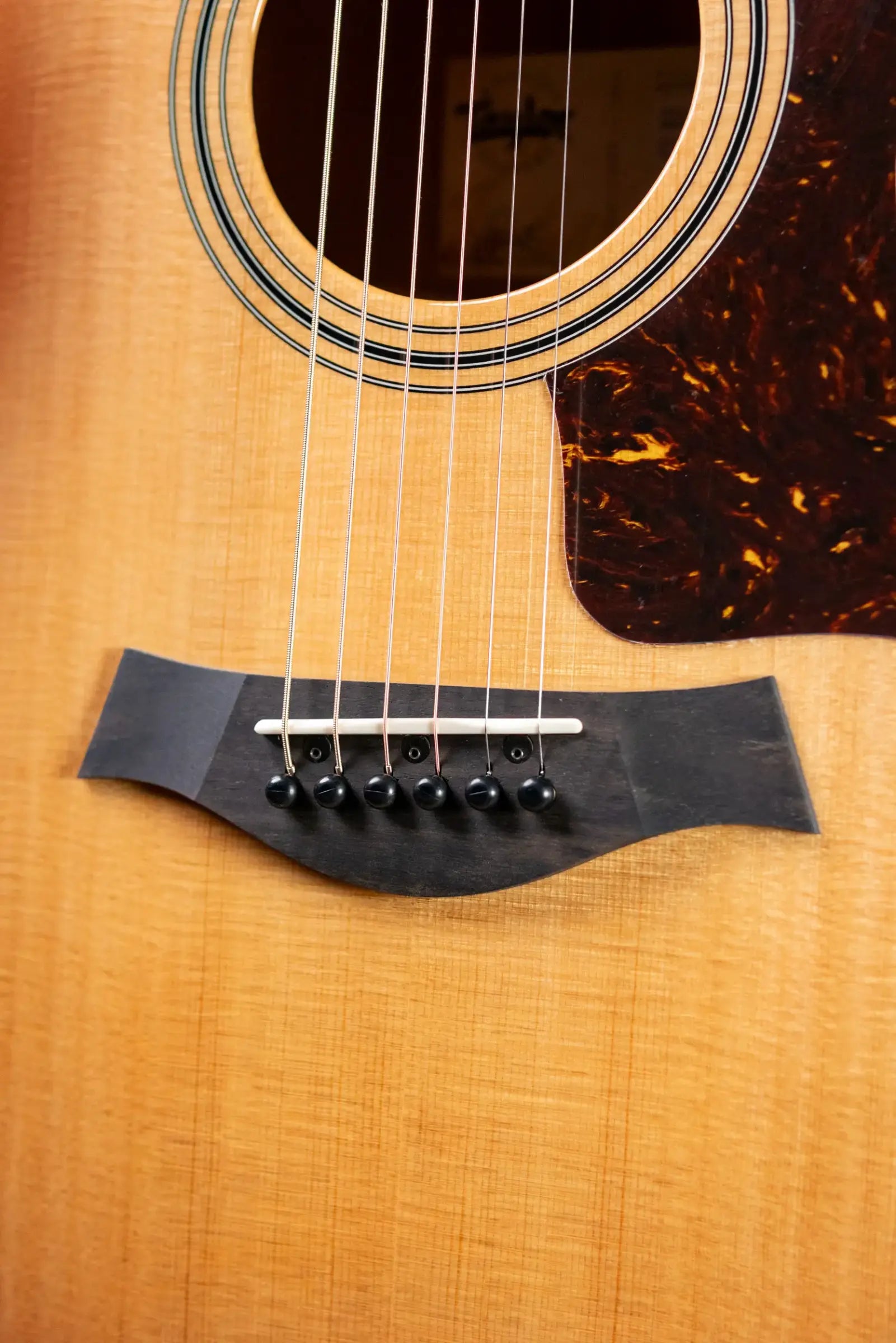 Taylor 314ce Studio Grand Auditorium Acoustic/Electric Guitar - Shaded Edge Burst with Hardshell Case