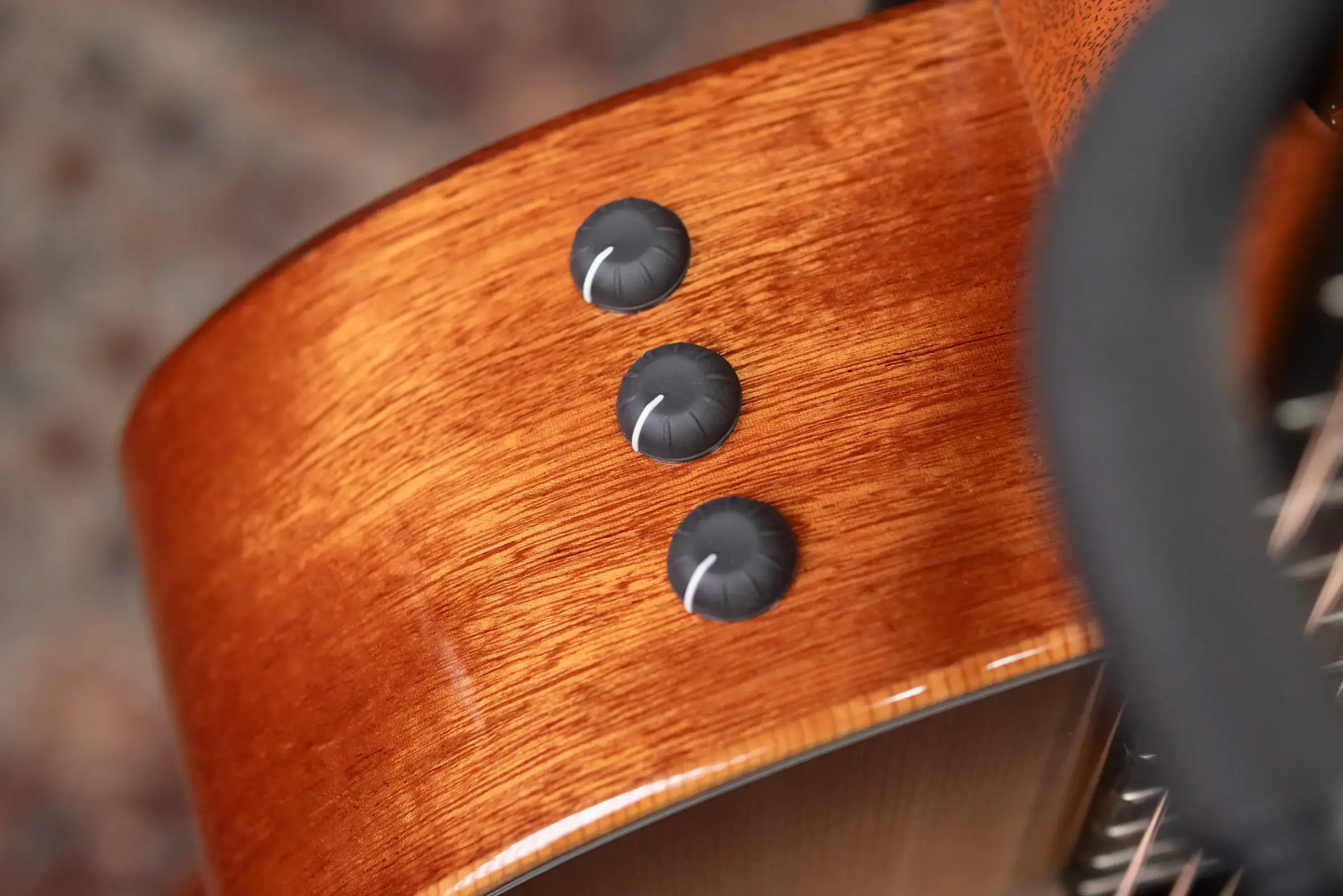 Taylor 314ce Studio Grand Auditorium Acoustic/Electric Guitar - Shaded Edgeburst with Hardshell Case