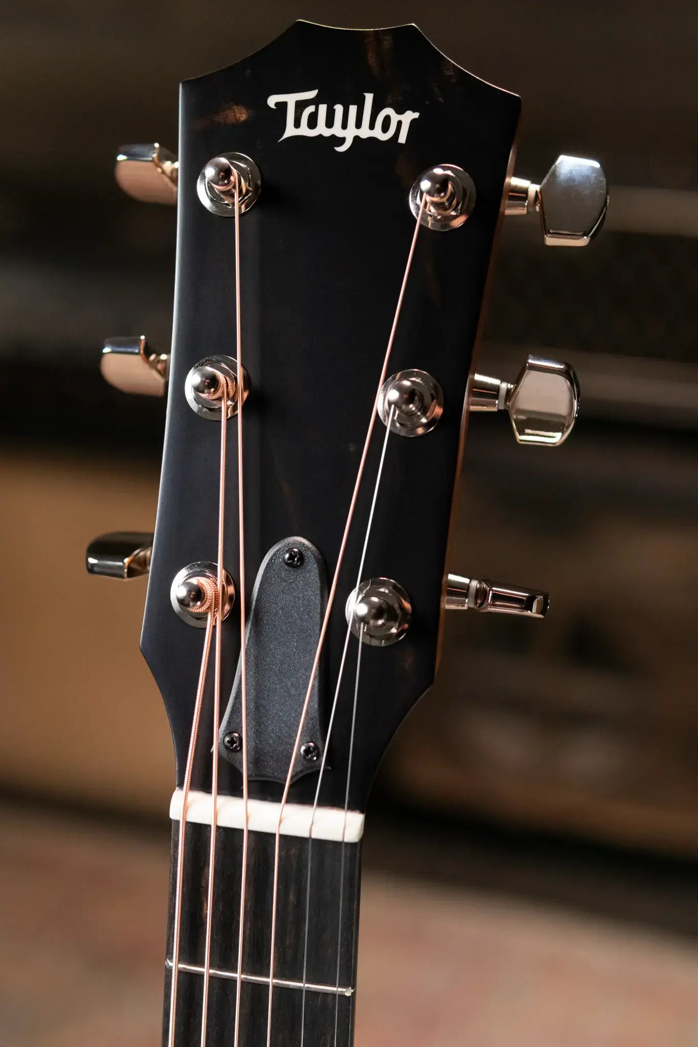 Taylor 314ce Studio Special Edition Grand Auditorium Acoustic-Electric Guitar, Natural w/ Structured Gig Bag