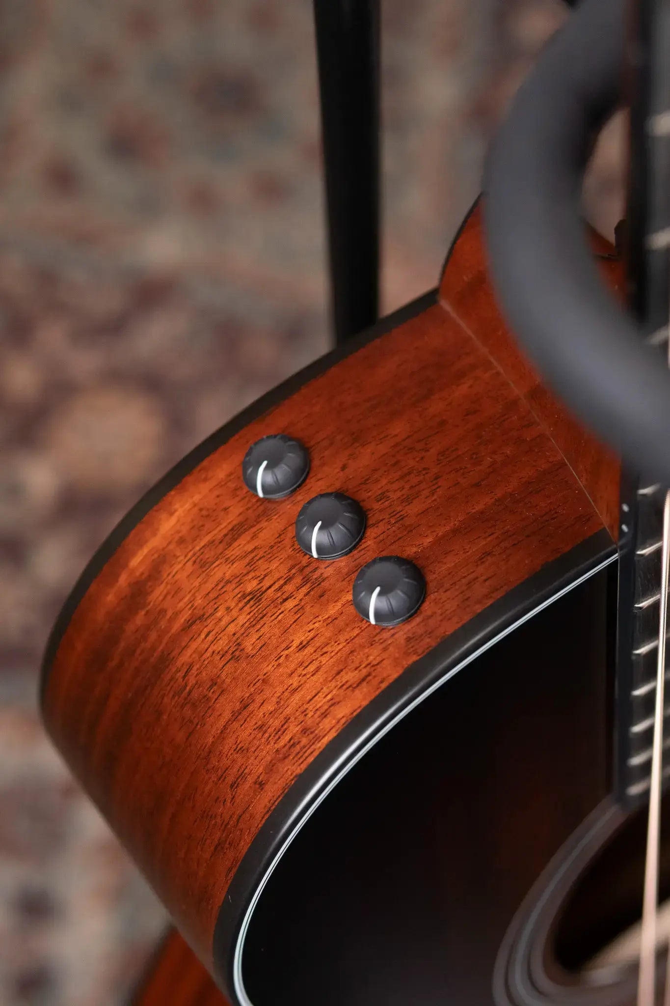 Taylor 322ce 12-Fret Grand Concert Acoustic/Electric Guitar - Shaded Edge Burst with Hardshell Case