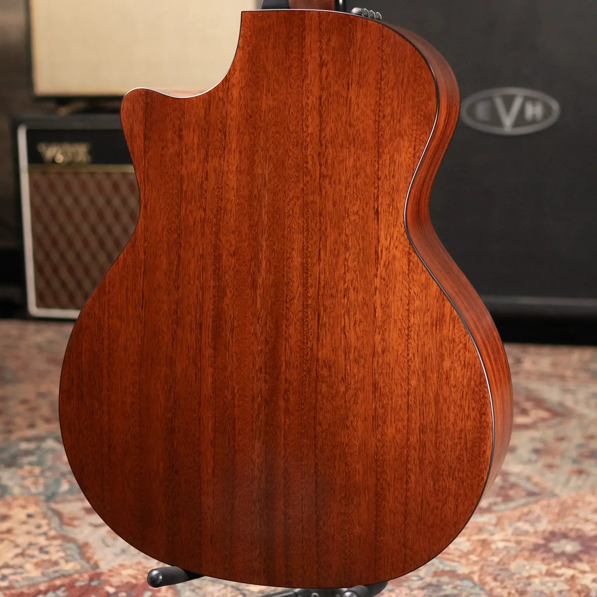 Taylor 324ce Grand Auditorium Acoustic/Electric Guitar - Shaded Edge Burst Top with Hardshell Case