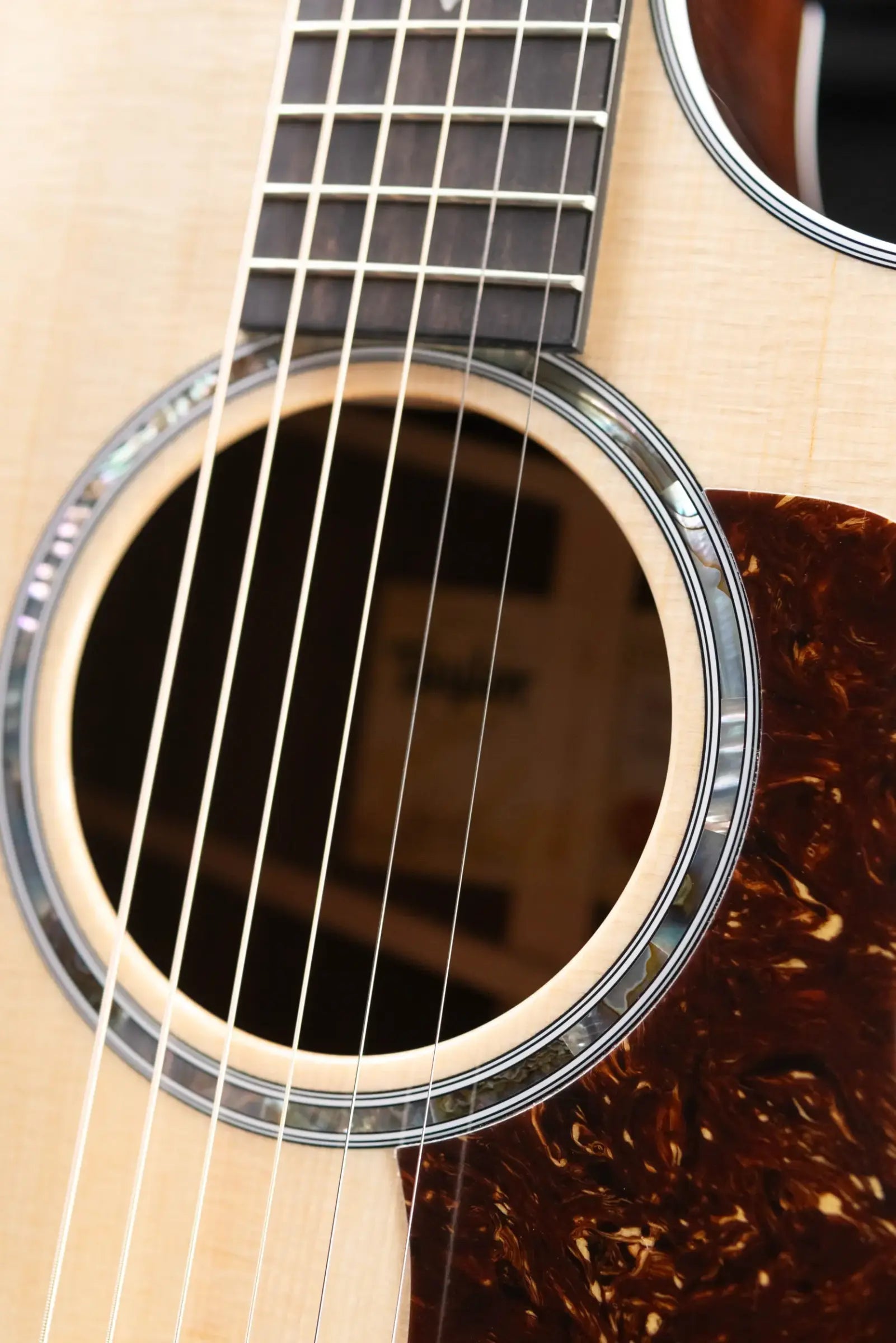 Taylor 414ce Grand Auditorium Acoustic/Electric Guitar - Natural with Hardshell Case