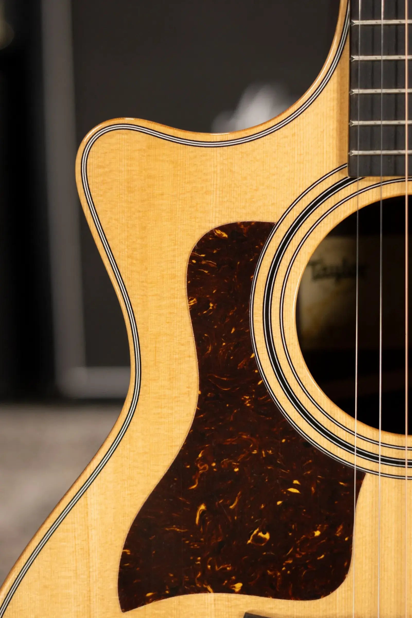 Taylor 414ce Studio Left-Handed Grand Auditorium Acoustic/Electric Guitar - Natural with Gig Bag