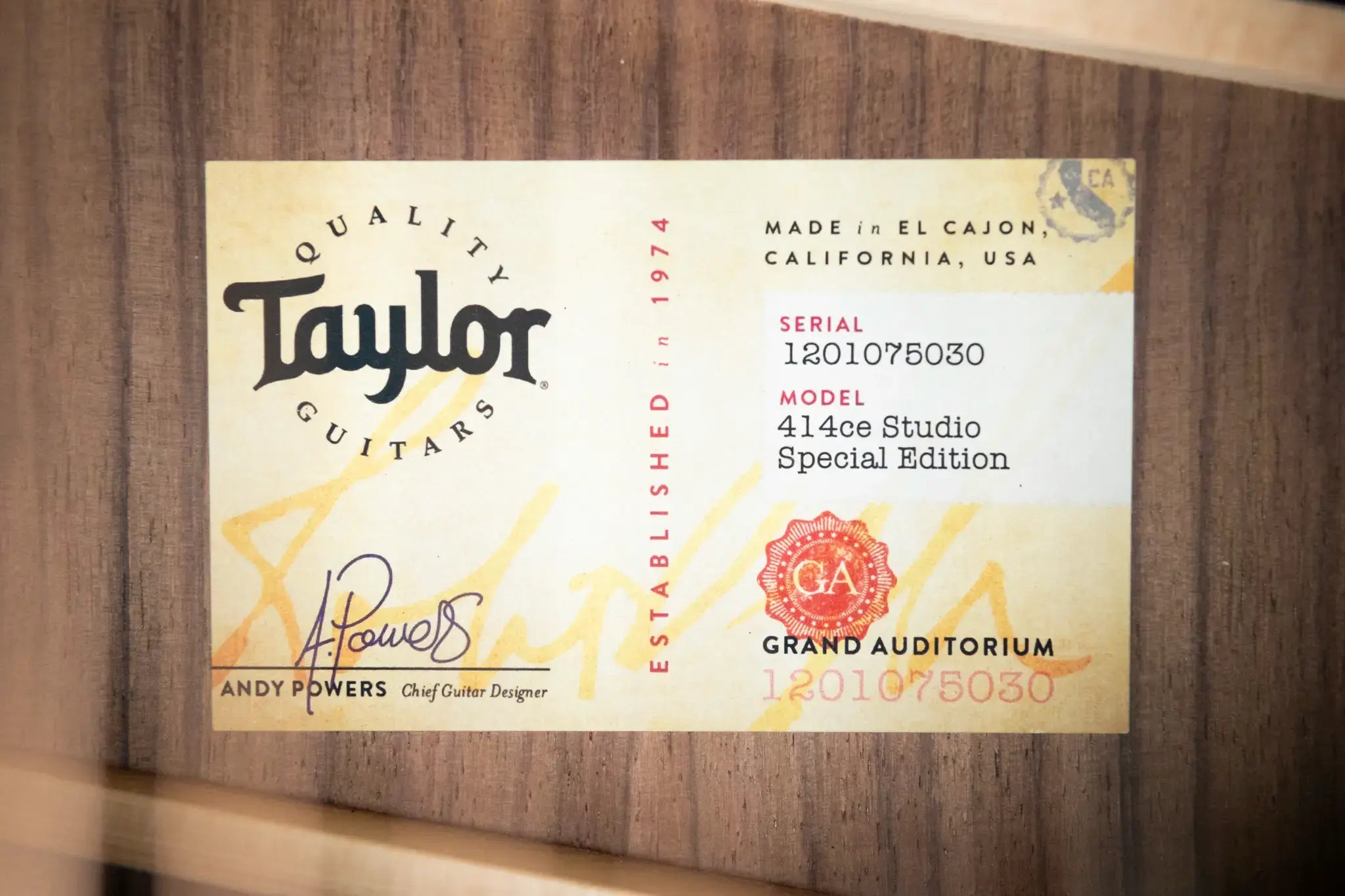 Taylor 414ce Studio Special Edition Grand Auditorium Acoustic/Electric Guitar - Shaded Edge Burst with Gig Bag