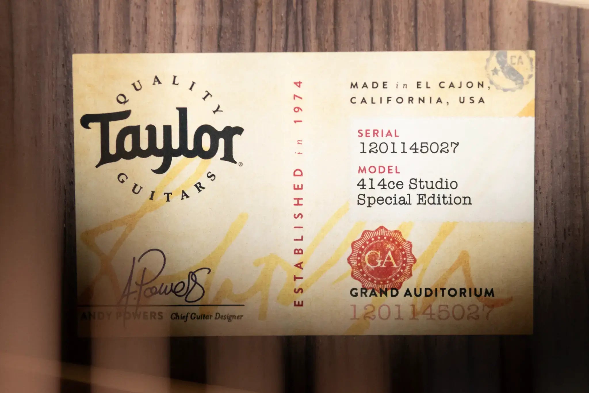 Taylor 414ce Studio Special Edition Grand Auditorium Acoustic/Electric Guitar with Structured Gig Bag