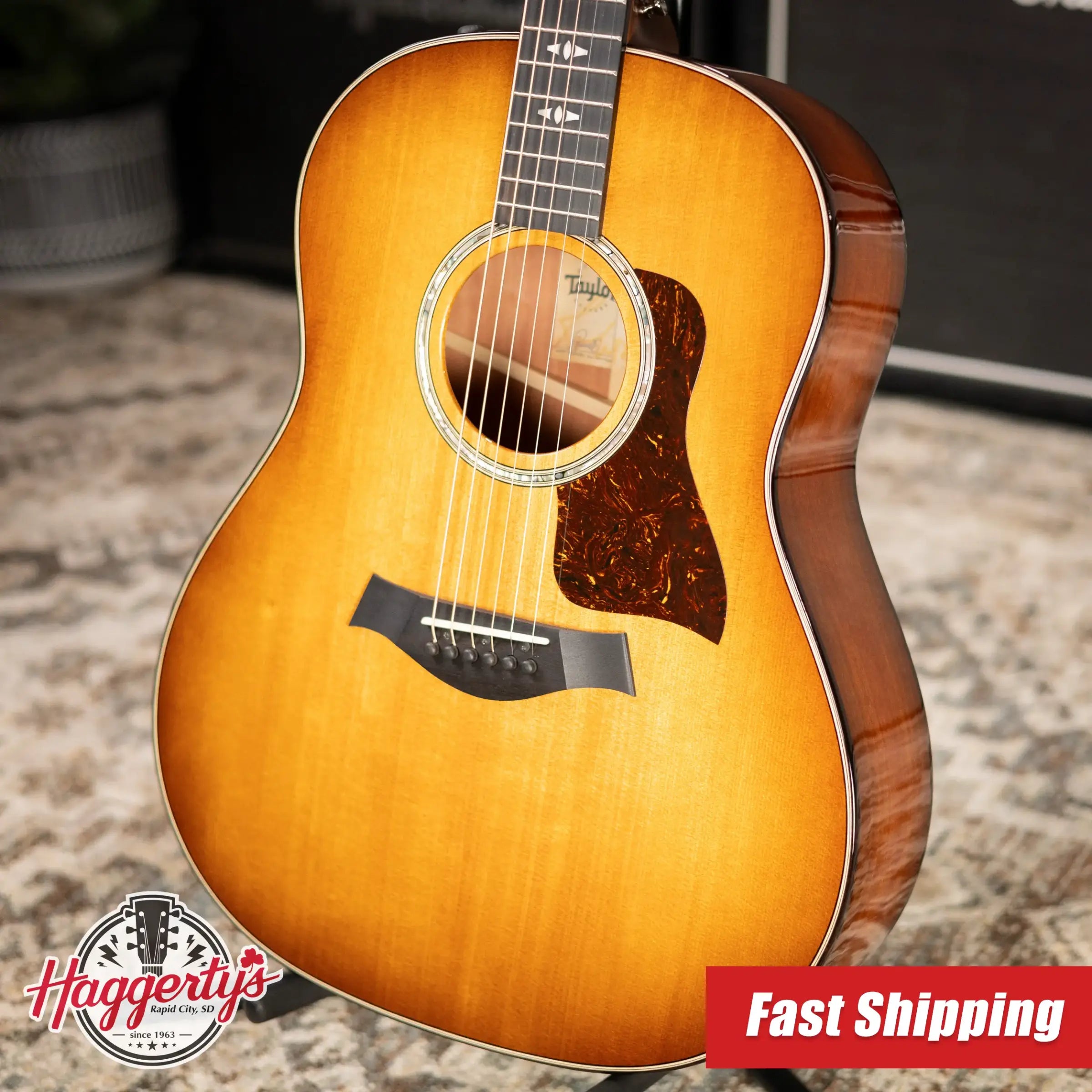 Taylor 517e Grand Pacific Acoustic/Electric Guitar with Hardshell Case - Factory Demo