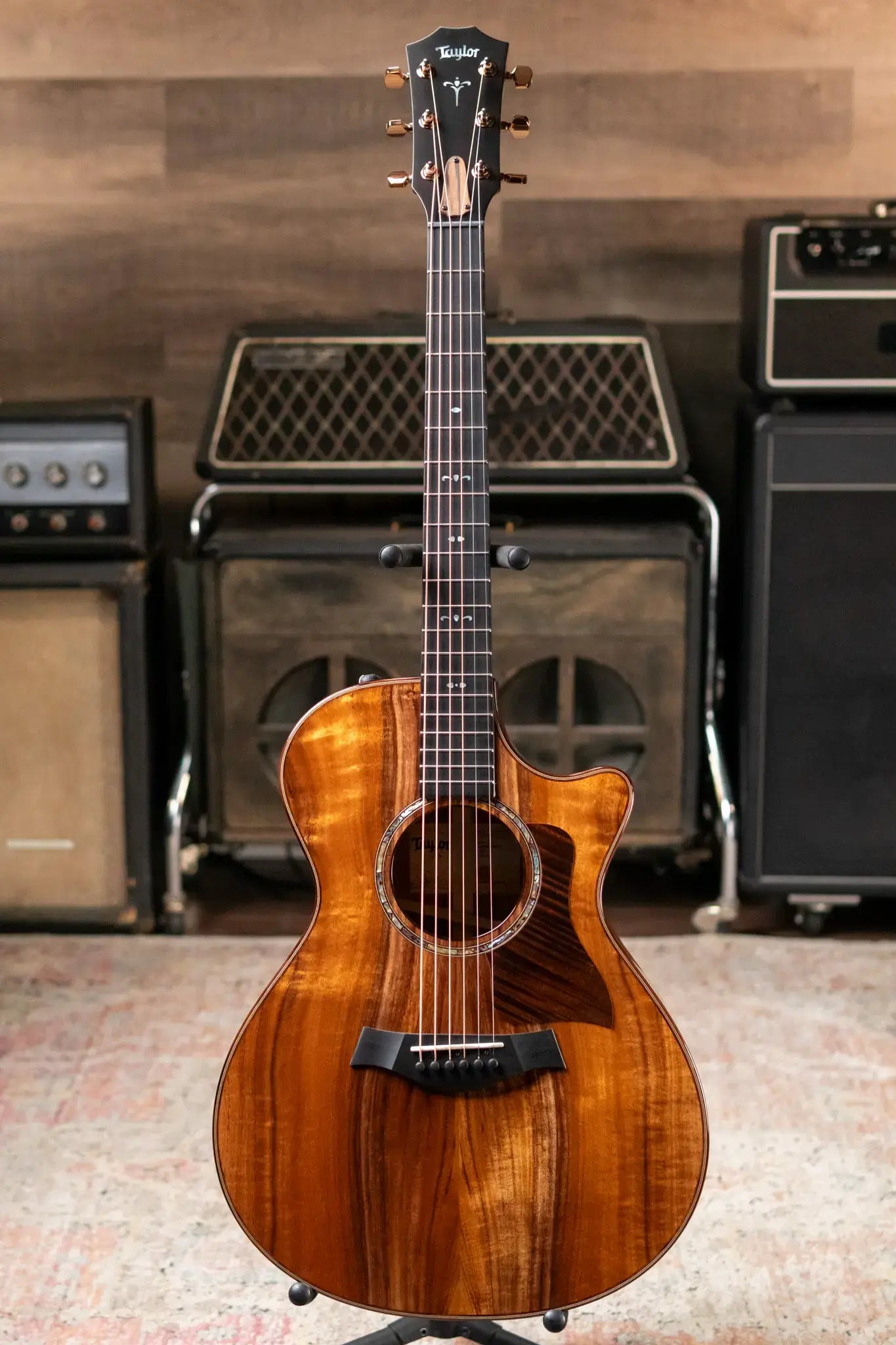 Taylor 722ce Grand Concert Acoustic/Electric with Hardshell Case