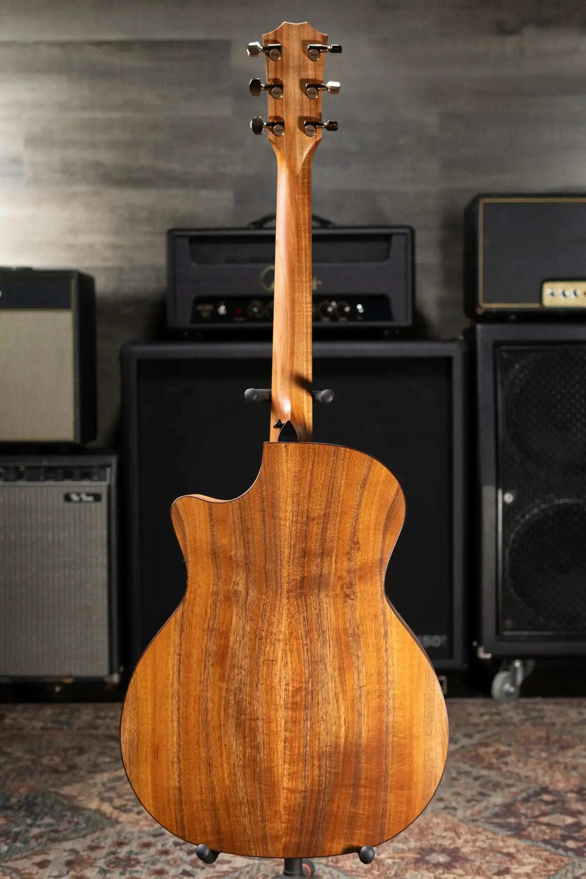 Taylor 724ce Grand Auditorium Acoustic/Electric Guitar with Hardshell Case
