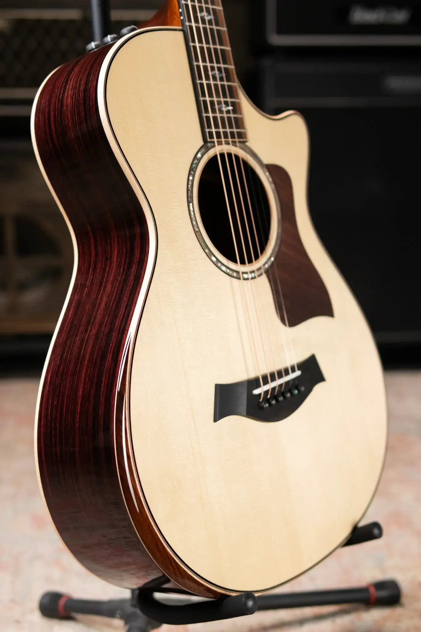 Taylor 812ce 12-Fret Grand Concert Acoustic/Electric with Hardshell Case