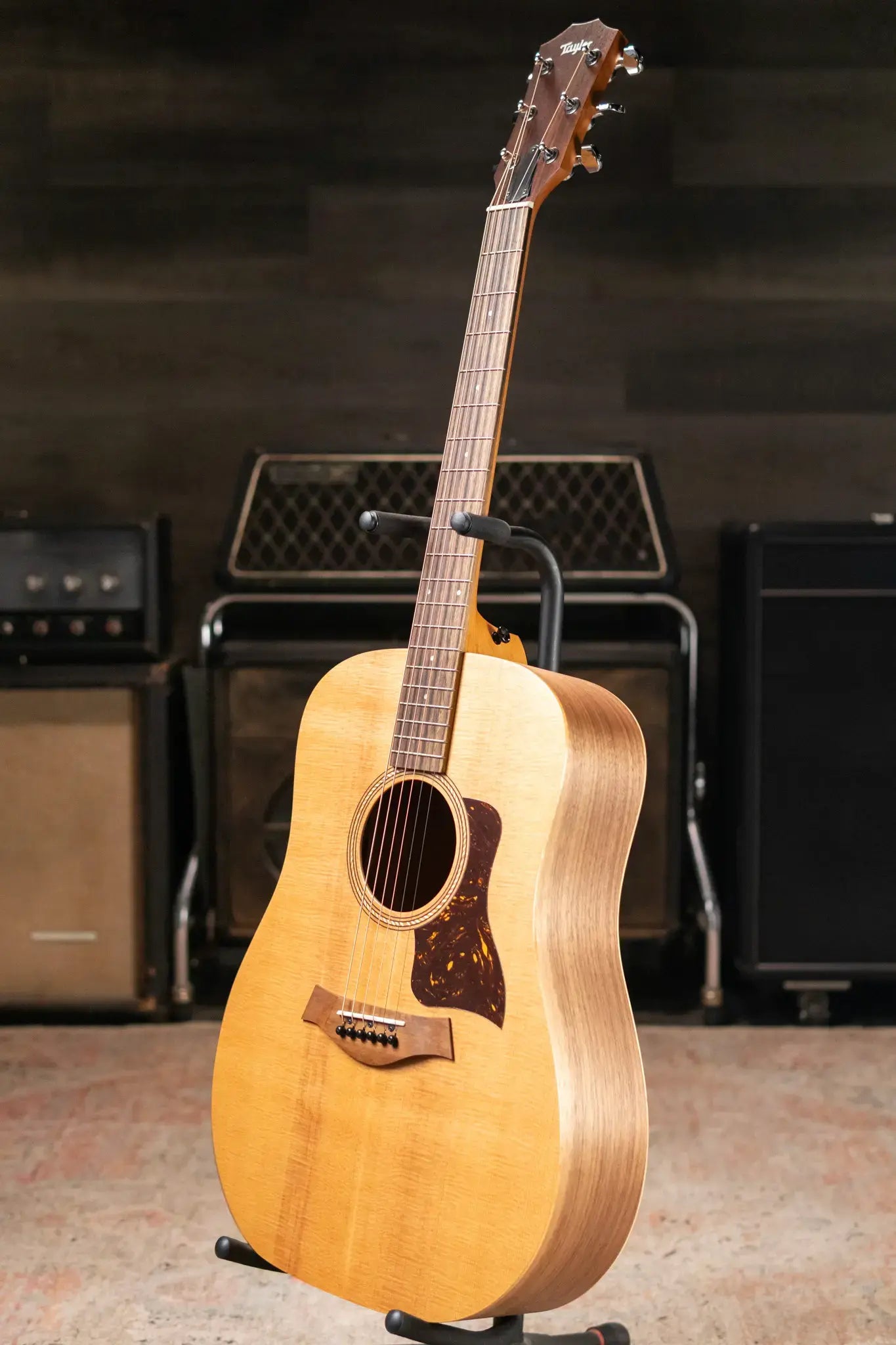 Taylor Academy 10e Dreadnought Acoustic/Electric Guitar with Gig Bag