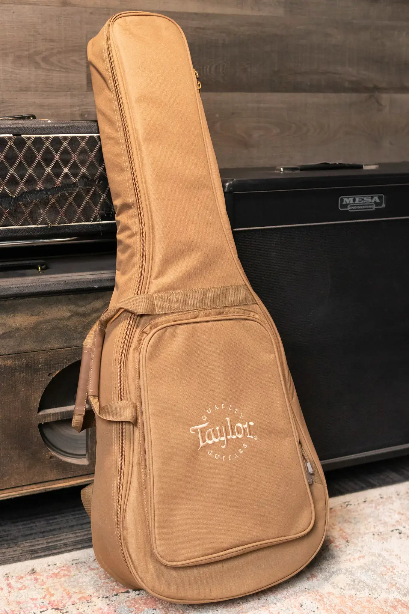 Taylor Academy 10e Dreadnought Acoustic/Electric Guitar with Gig Bag