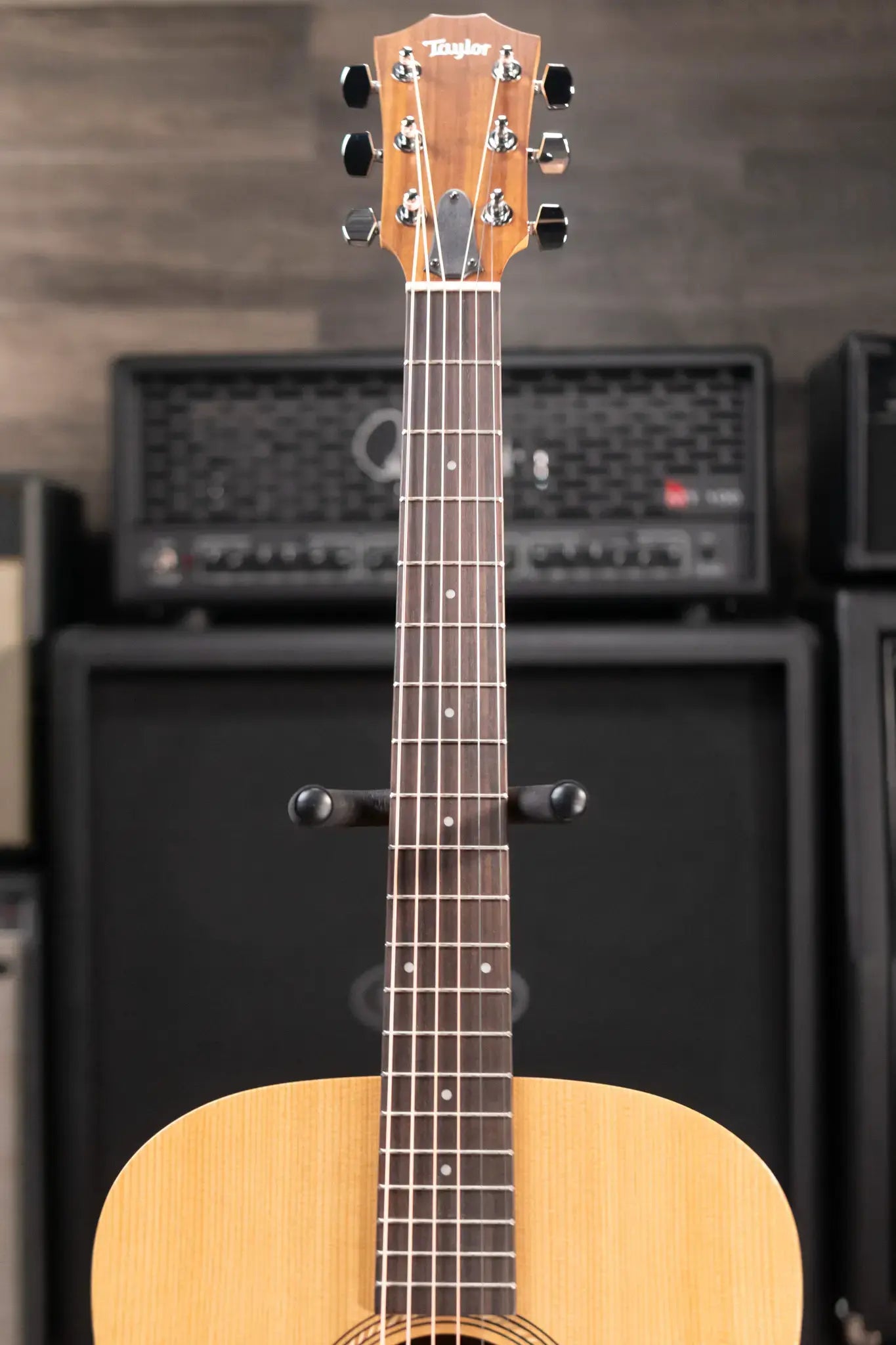 Taylor Academy 10e Dreadnought Acoustic/Electric Guitar with Gig Bag