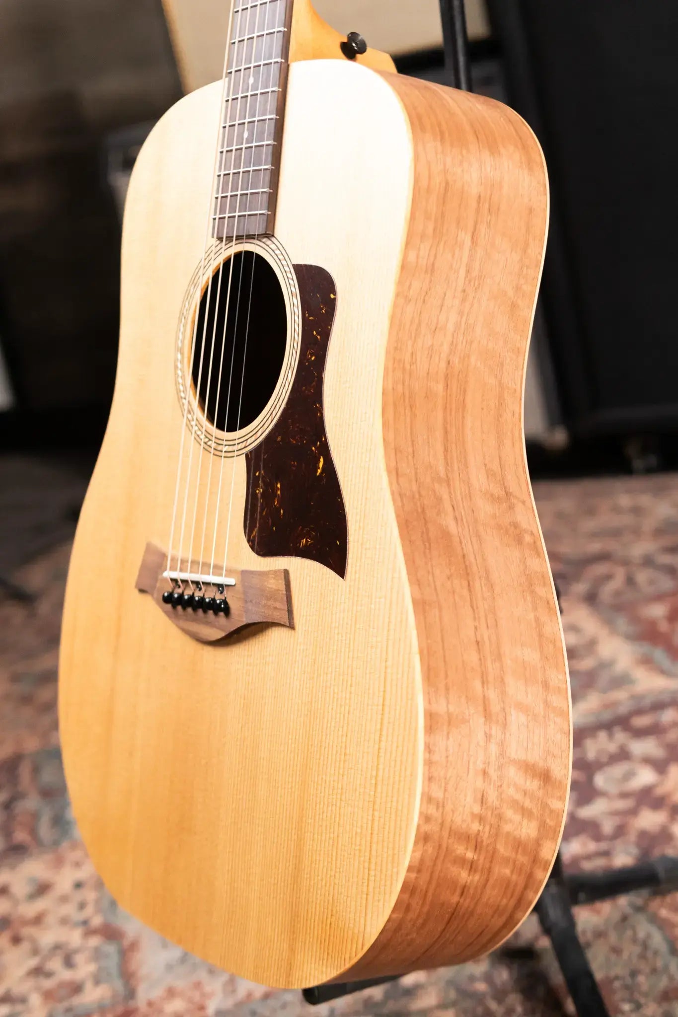 Taylor Academy 10e Dreadnought Acoustic/Electric Guitar with Gig Bag