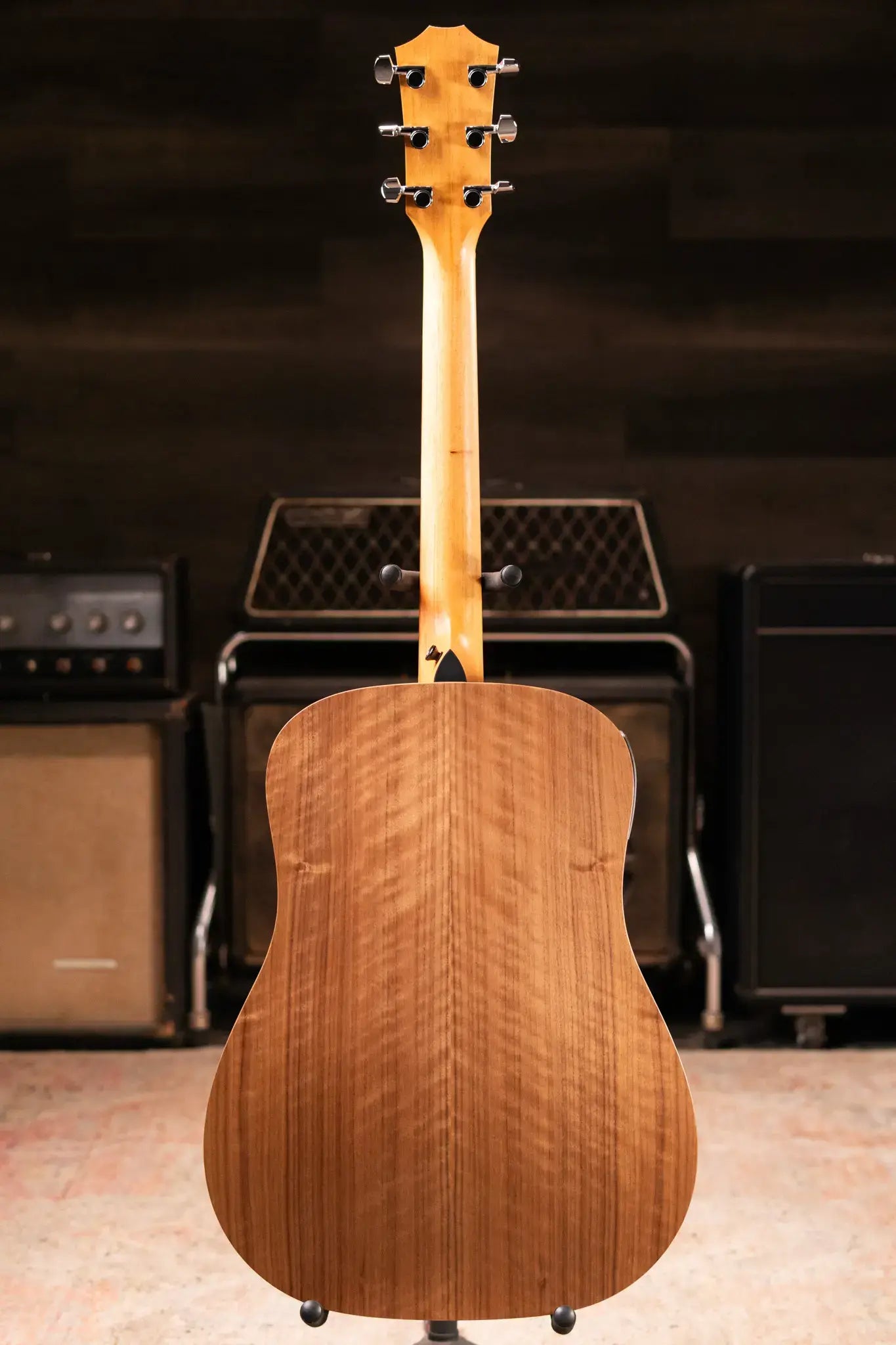 Taylor Academy 10e Dreadnought Acoustic/Electric Guitar with Gig Bag