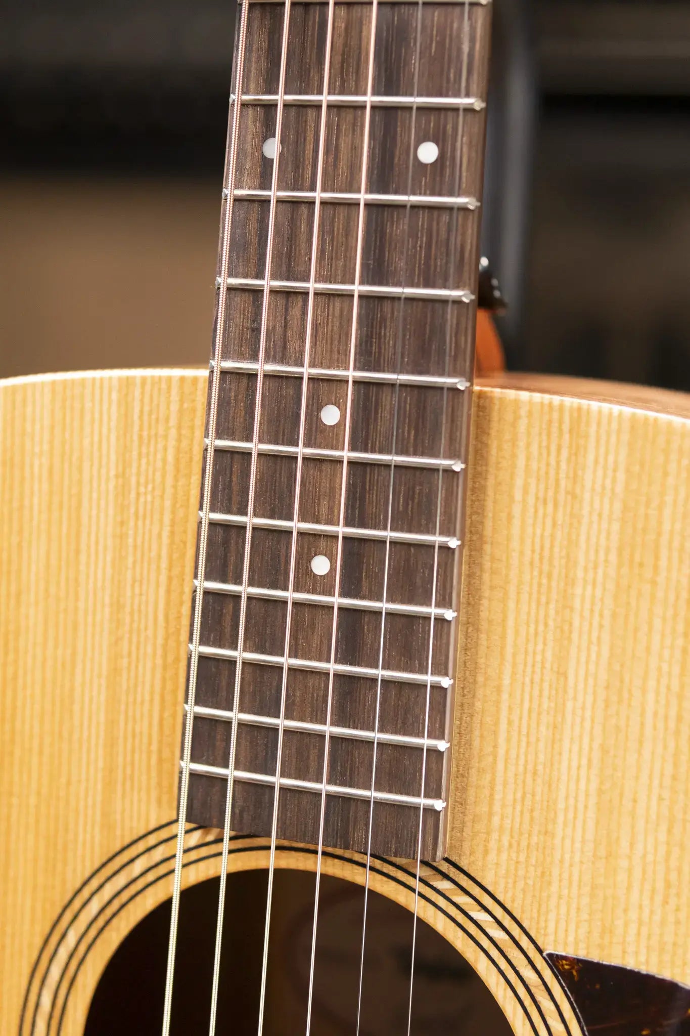 Taylor Academy 10e Dreadnought Acoustic/Electric Guitar with Gig Bag