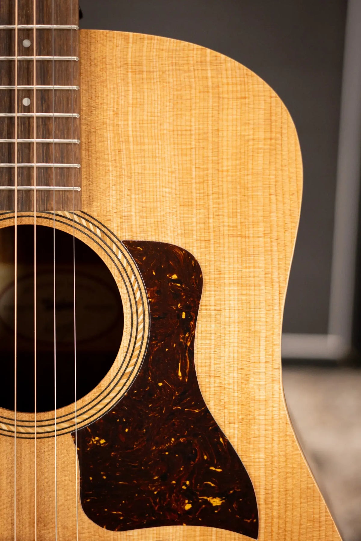 Taylor Academy 10e Dreadnought Acoustic/Electric Guitar with Gig Bag