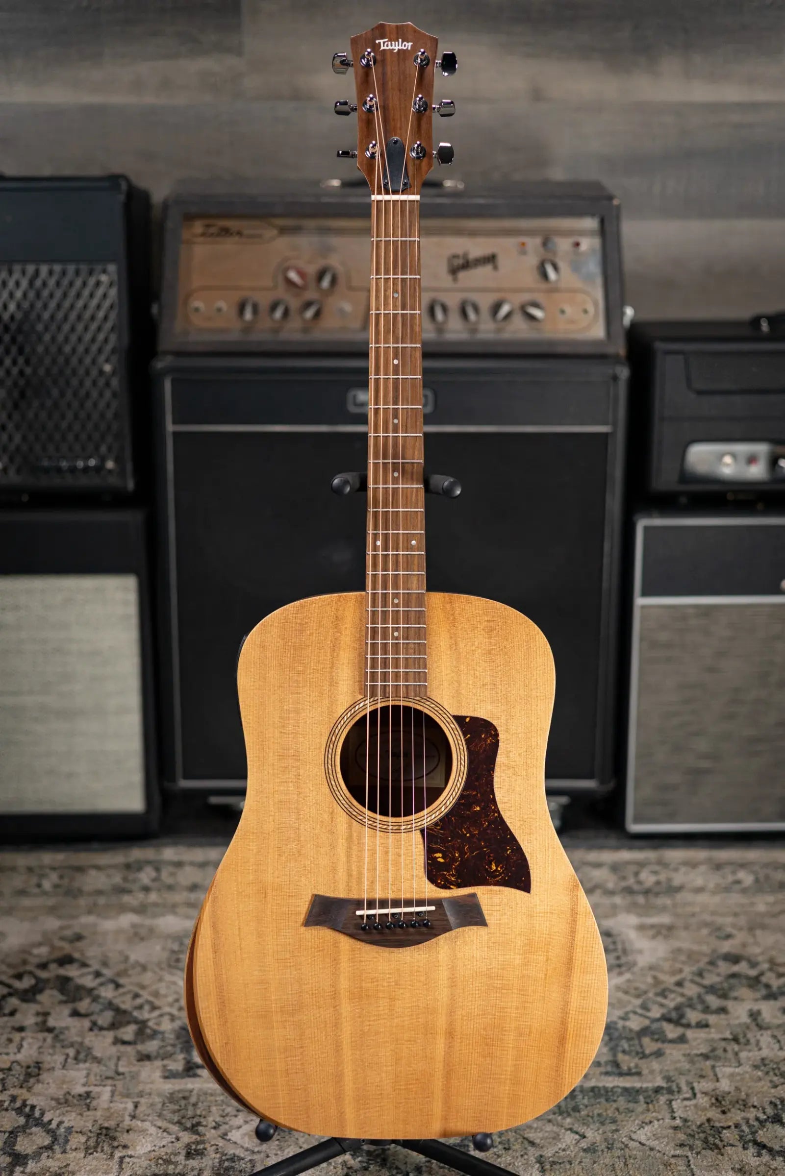 Taylor Academy 10e Dreadnought Acoustic/Electric Guitar with Gig Bag