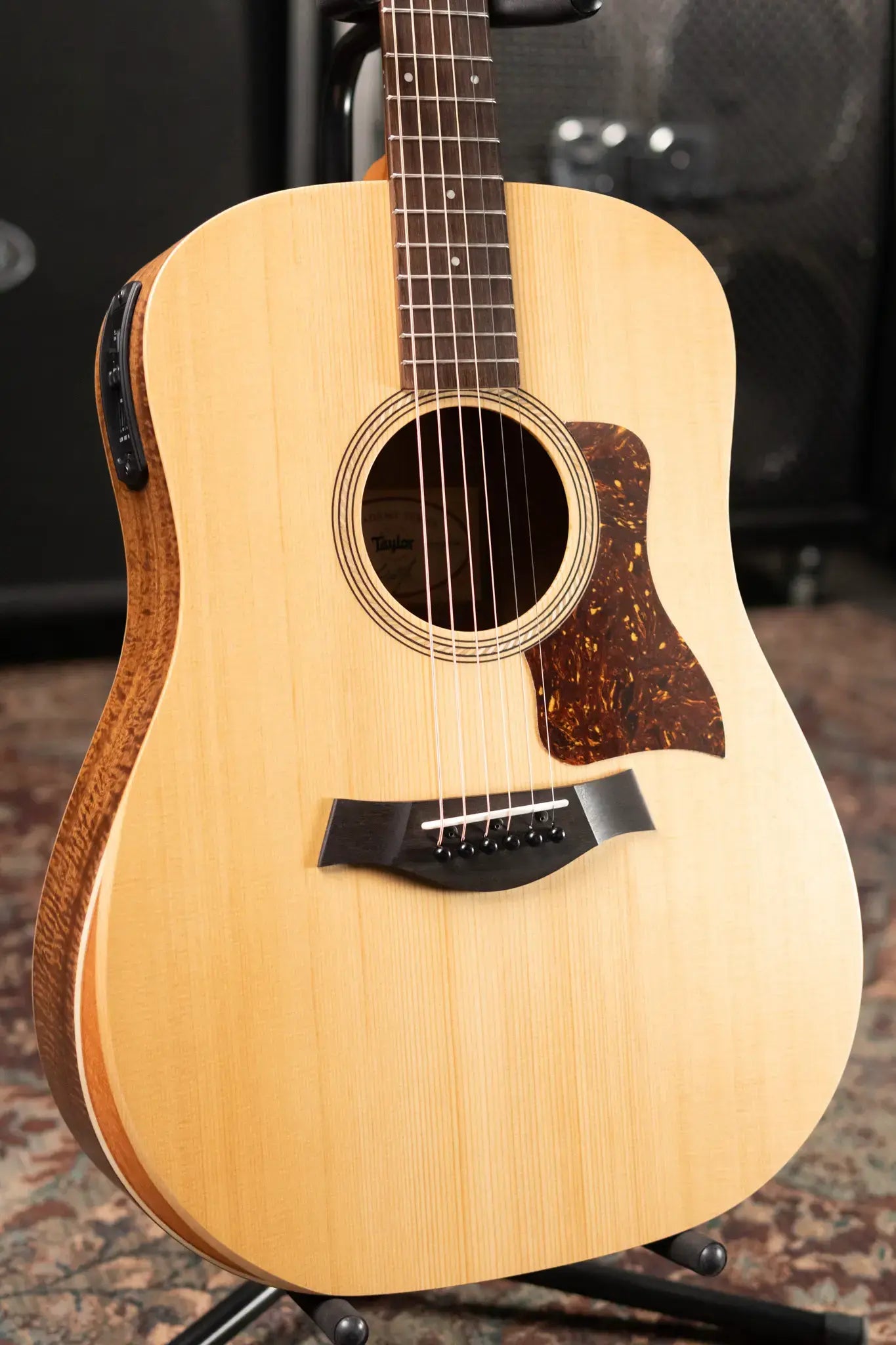 Taylor Academy 10e LTD Dreadnought Acoustic/Electric Guitar - Spruce/Figured Koa with Gig Bag