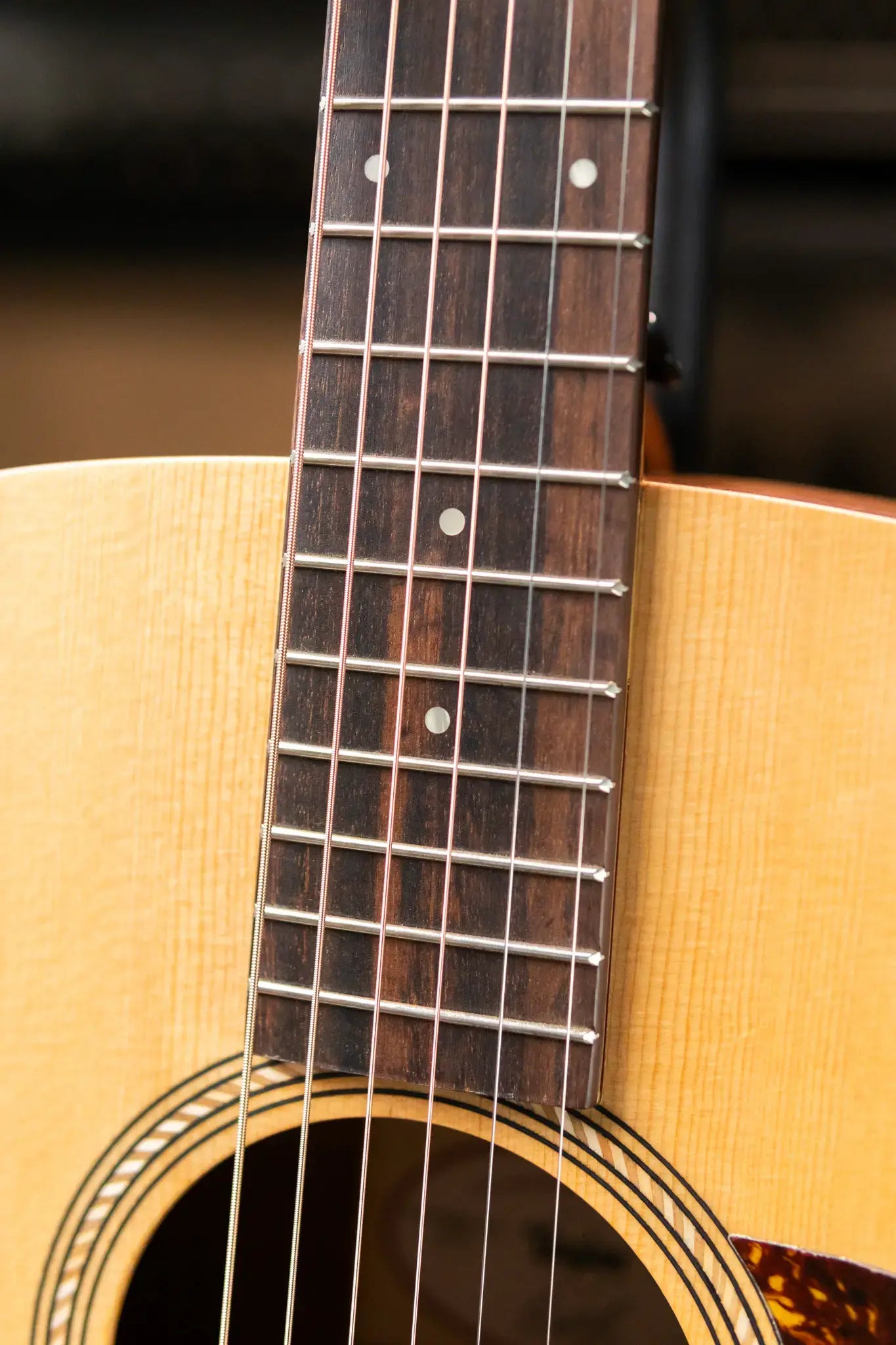 Taylor Academy 10e LTD Dreadnought Acoustic/Electric Guitar - Spruce/Figured Koa with Gig Bag