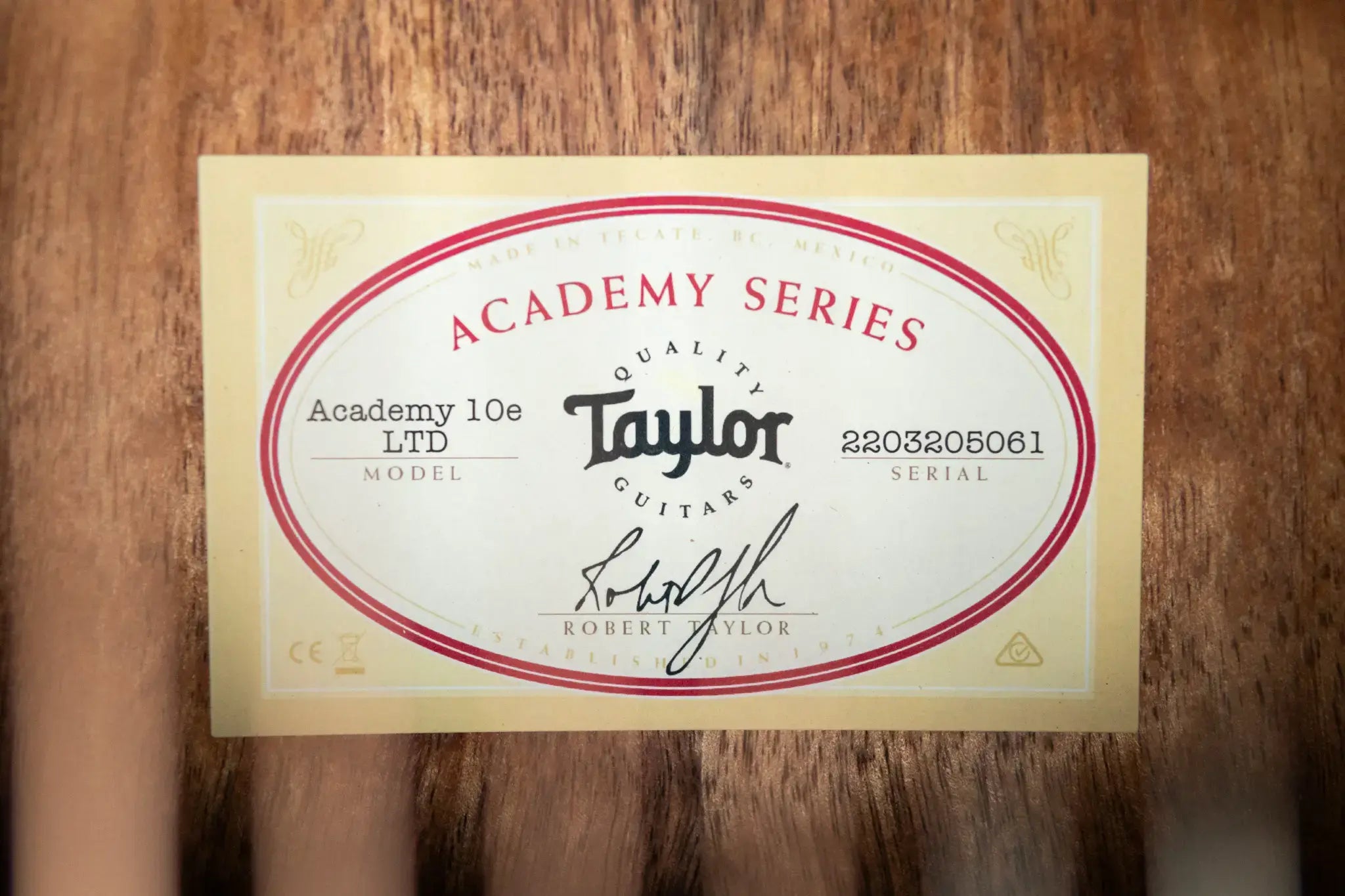 Taylor Academy 10e LTD Dreadnought Acoustic/Electric Guitar - Spruce/Figured Koa with Gig Bag