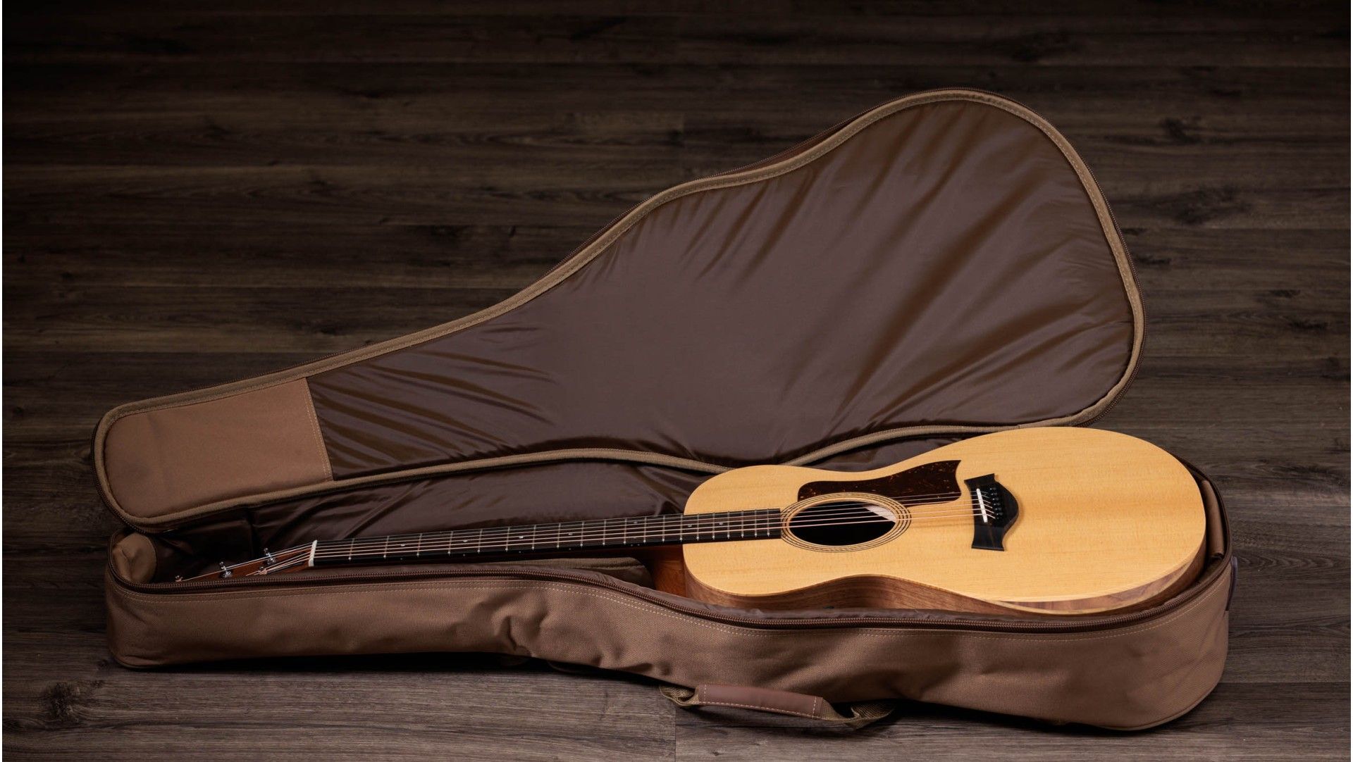 Taylor Academy 12e Grand Concert Acoustic/Electric Guitar with Gig Bag