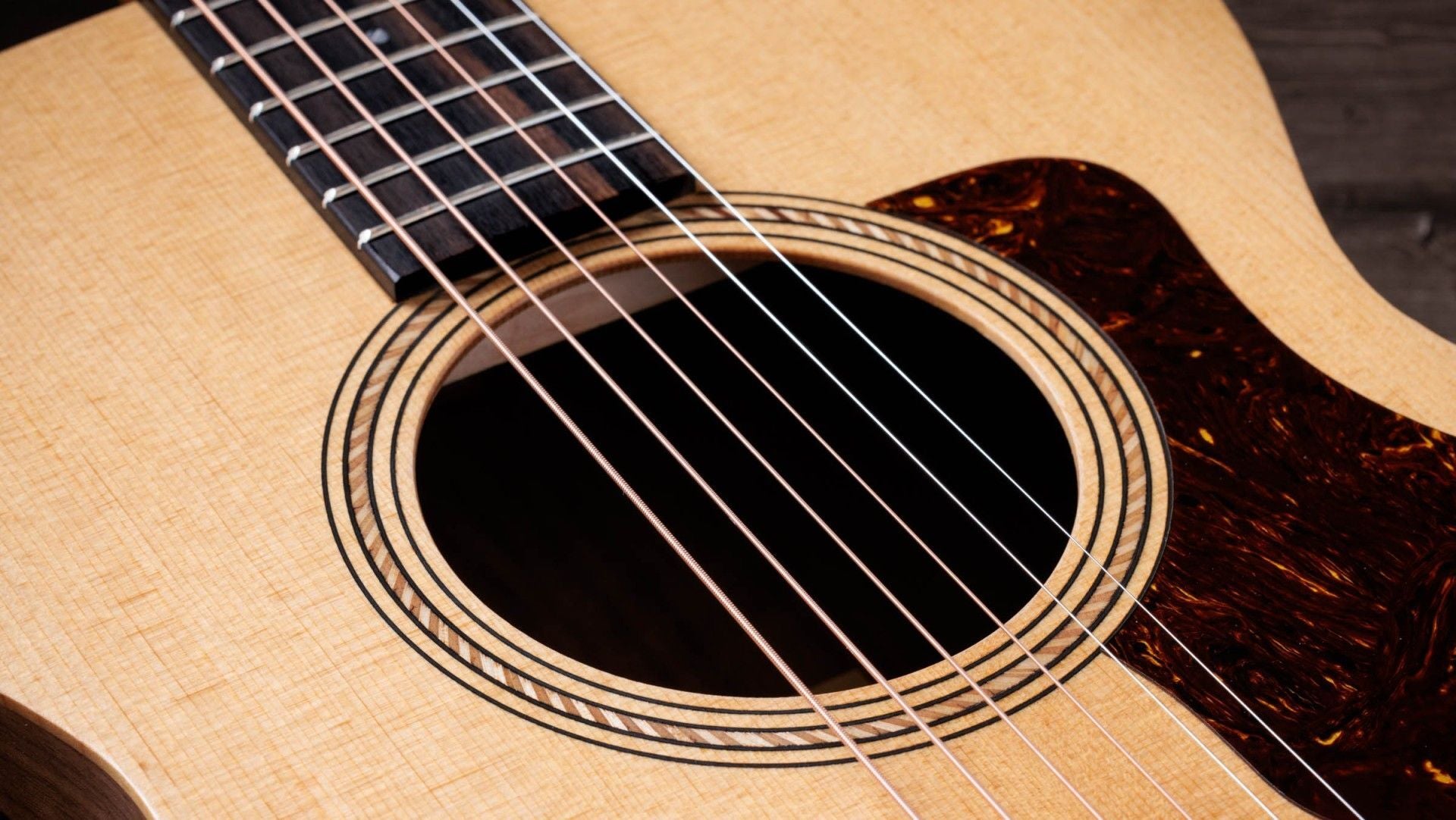 Taylor Academy 12e Grand Concert Acoustic/Electric Guitar with Gig Bag