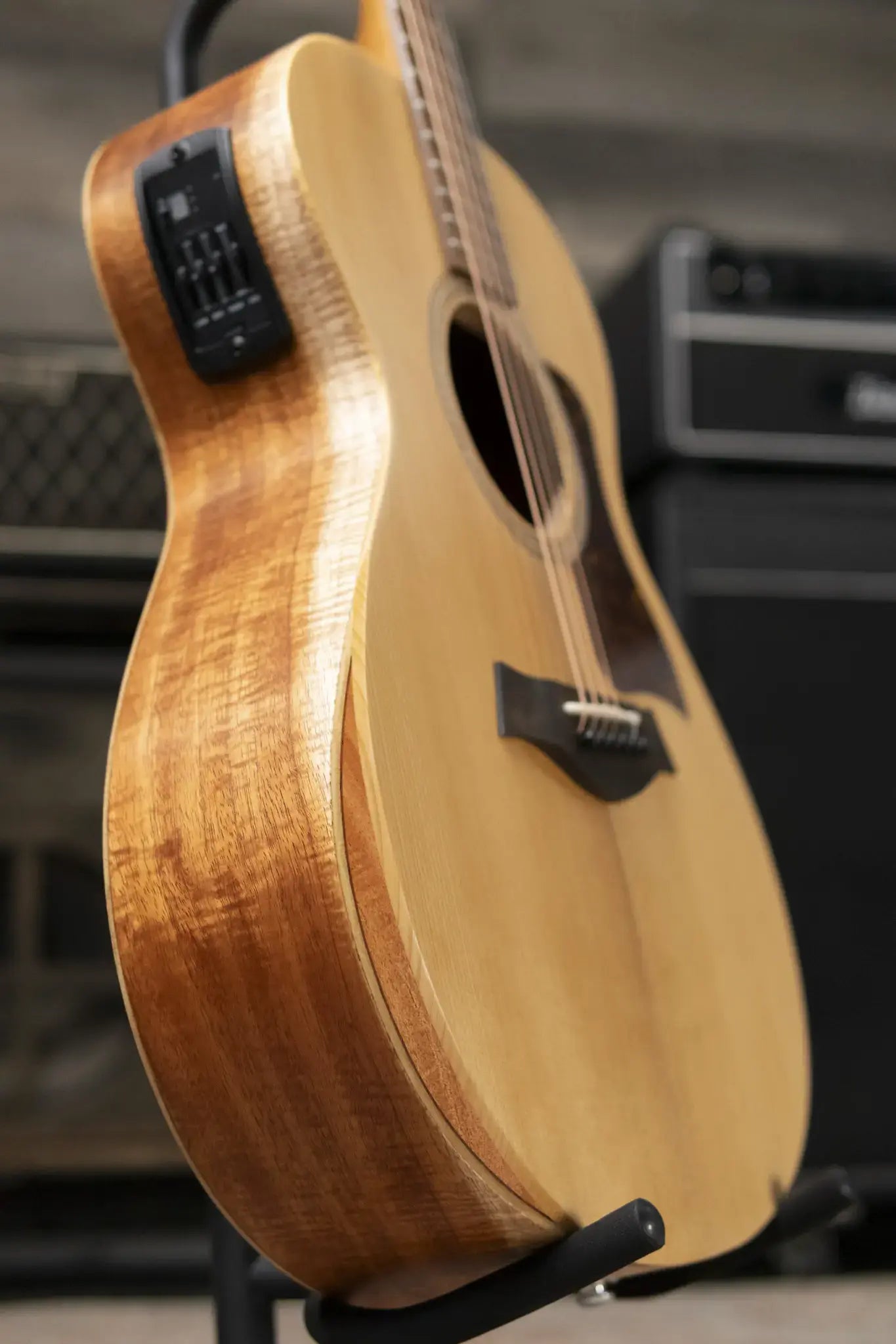 Taylor Academy 12e LTD Grand Concert Acoustic/Electric Guitar - Figured Koa with Gig Bag
