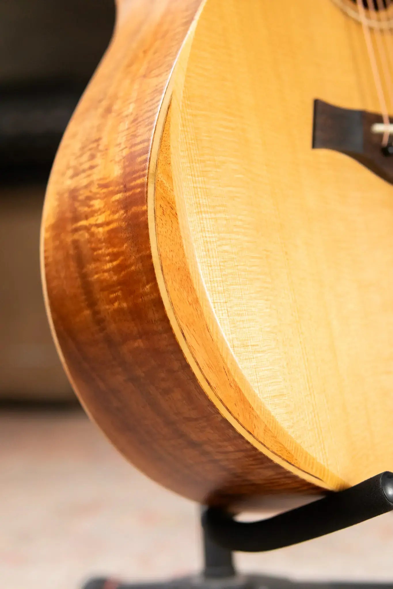 Taylor Academy 12e LTD Grand Concert Acoustic/Electric Guitar - Figured Koa with Gig Bag