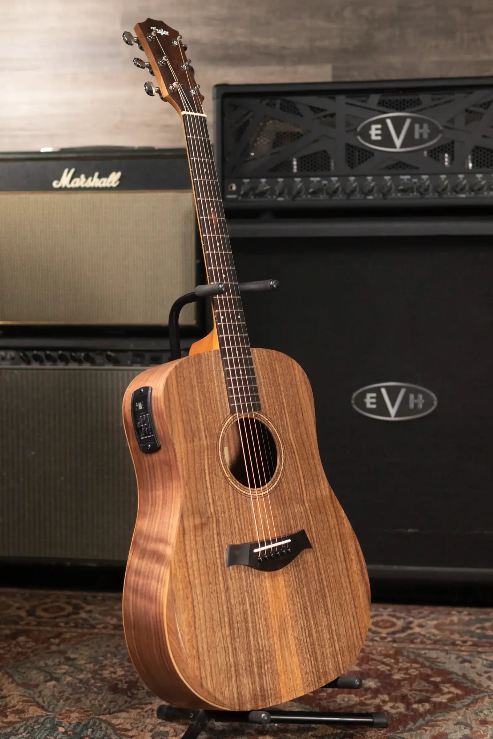 Taylor Academy 20e Acoustic Guitar with Gig Bag - Used