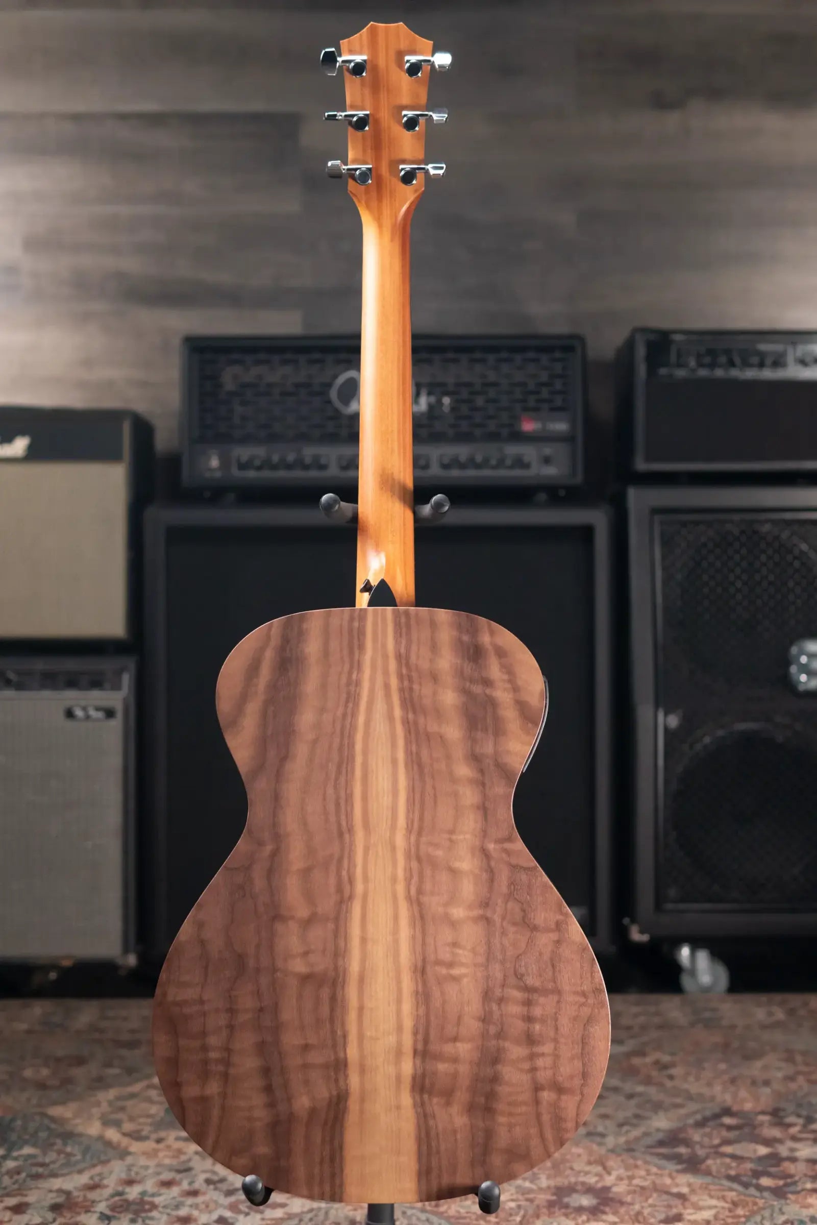 Taylor Academy 22e Grand Concert Acoustic/Electric Guitar with Gig Bag