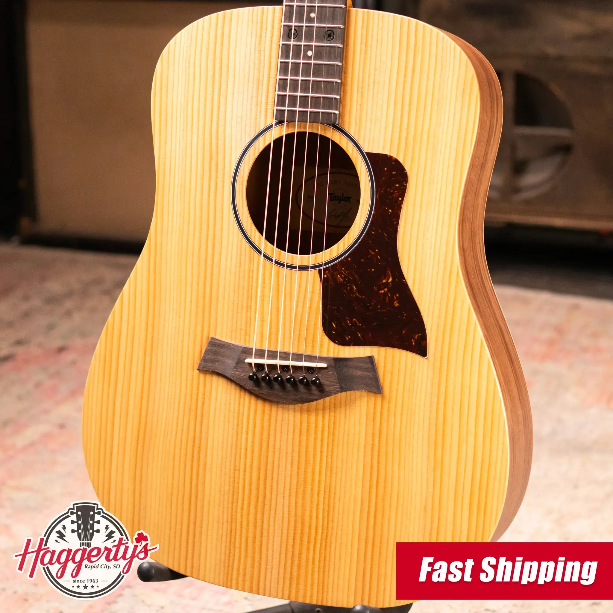 Taylor BBTe Big Baby Taylor Acoustic/Electric Guitar with Gig Bag