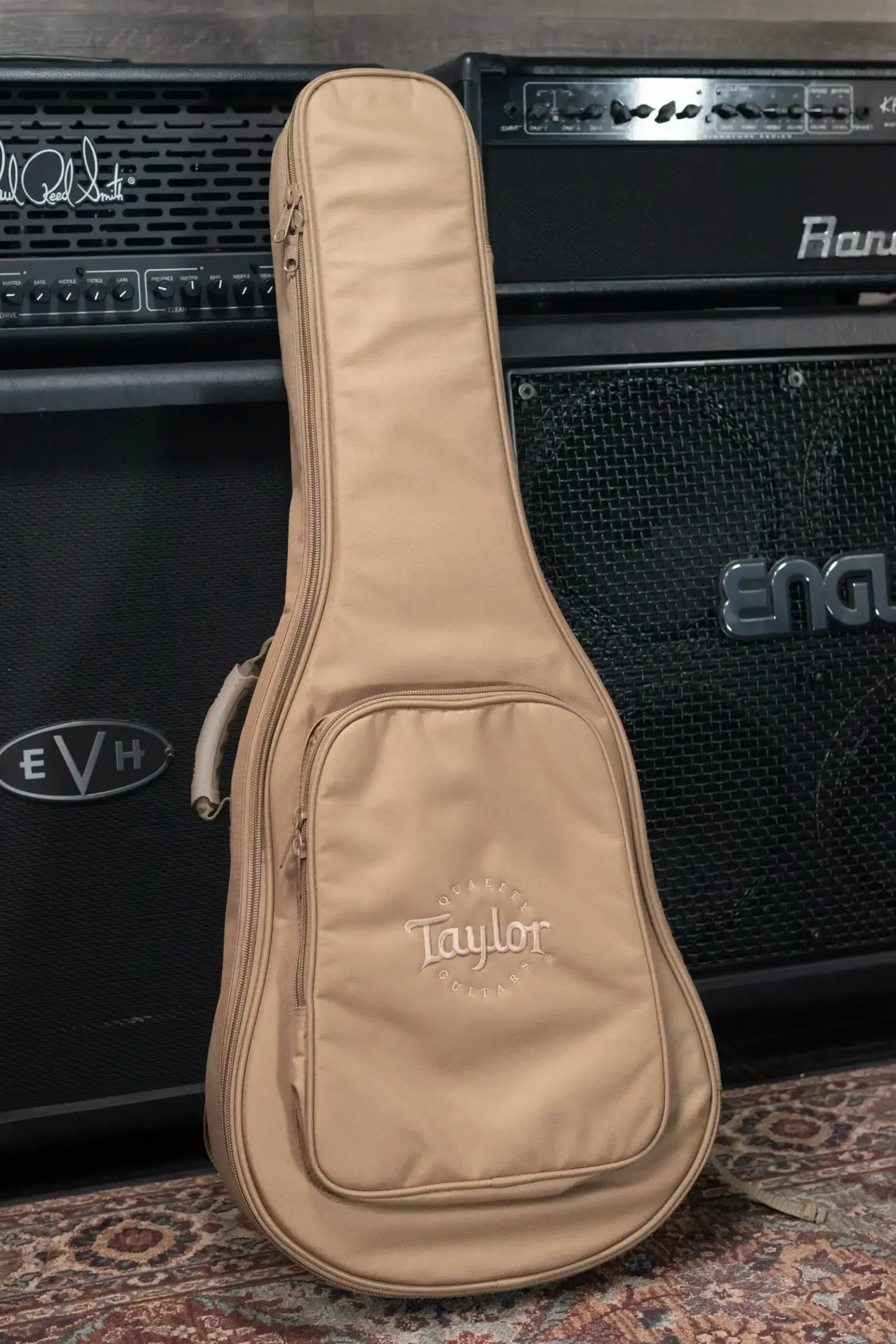 Taylor BBTe Big Baby Taylor Acoustic/Electric Guitar with Gig Bag