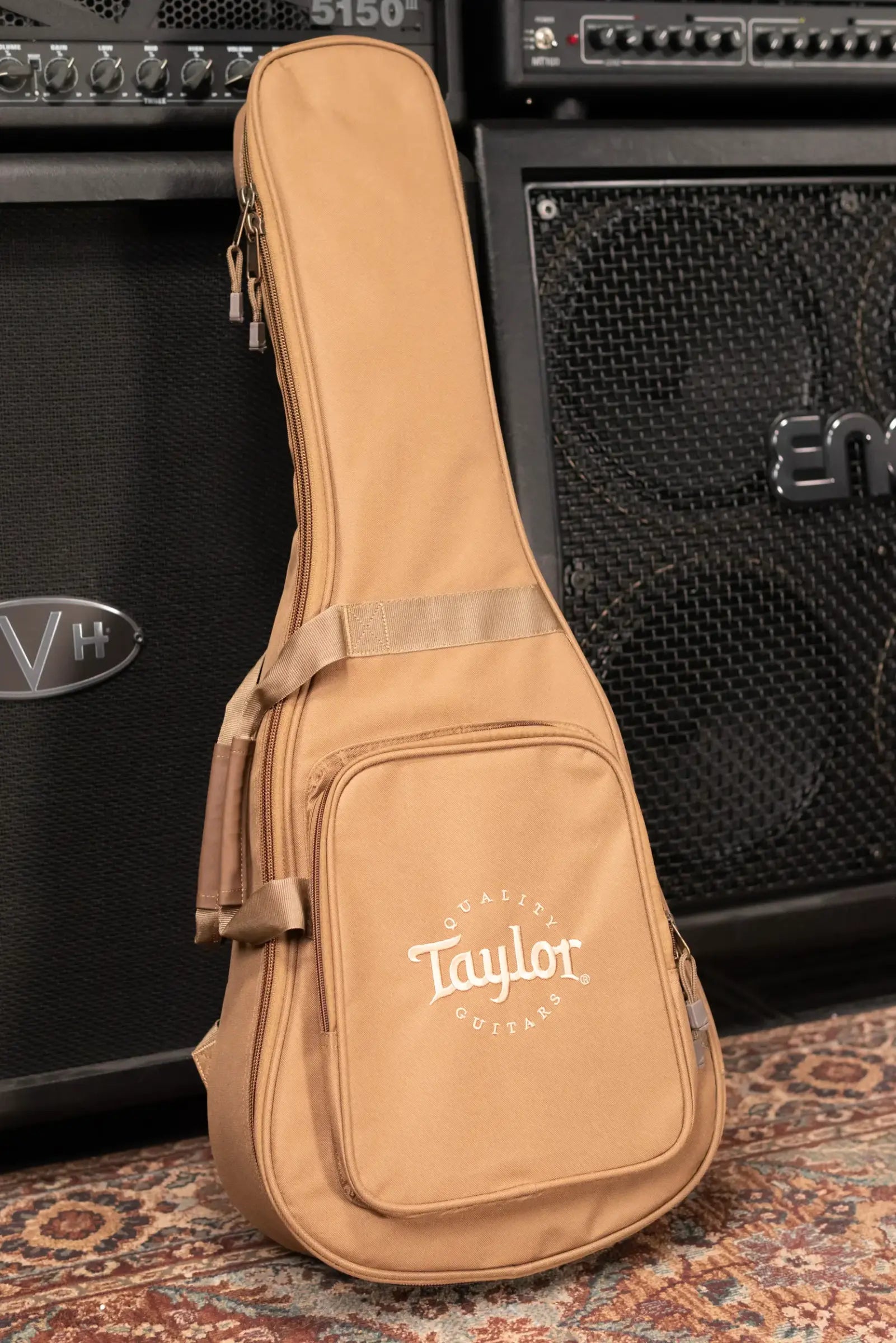 Taylor BT1 Baby Taylor Acoustic Guitar w/ Gig Bag