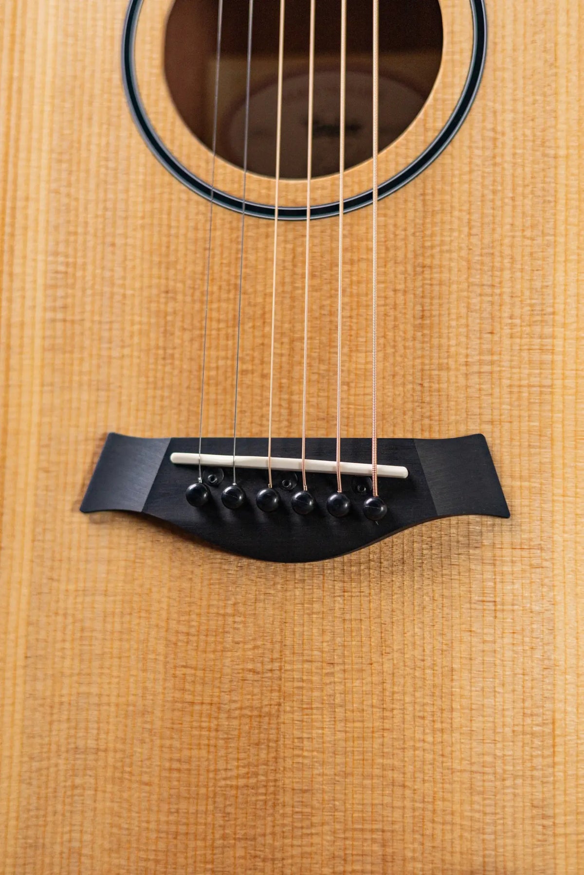 Taylor BT1e Baby Taylor Acoustic-Electric Guitar w/ Gig Bag