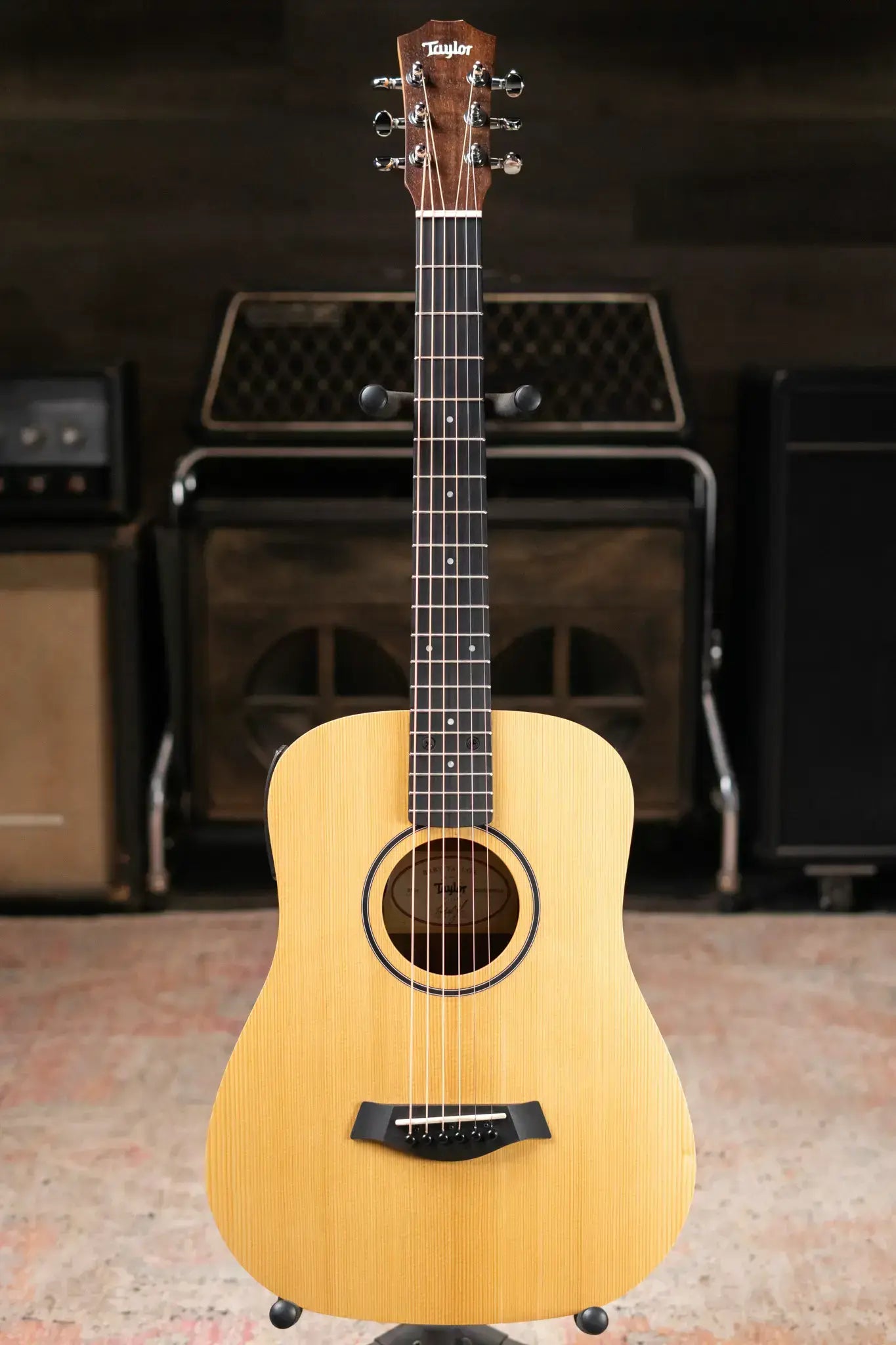 Taylor BT1e Baby Taylor Acoustic/Electric Guitar with Gig Bag