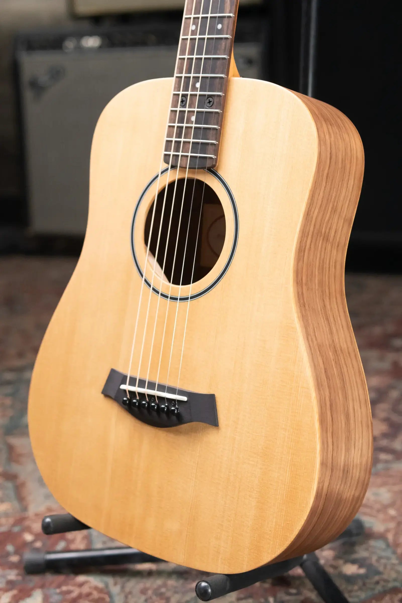 Taylor BT1e Baby Taylor Acoustic-Electric Guitar with Gig Bag