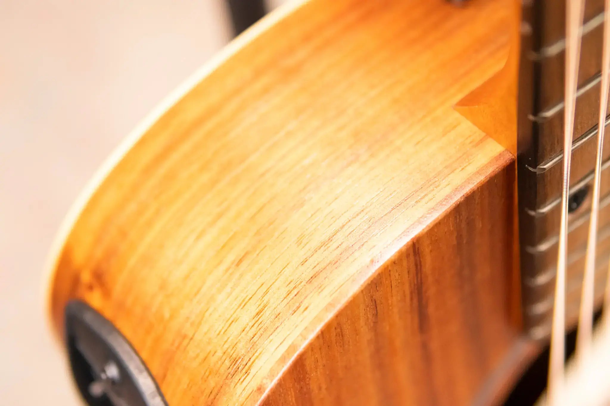 Taylor BTe-Koa Baby Taylor Acoustic/Electric Guitar with Gig Bag