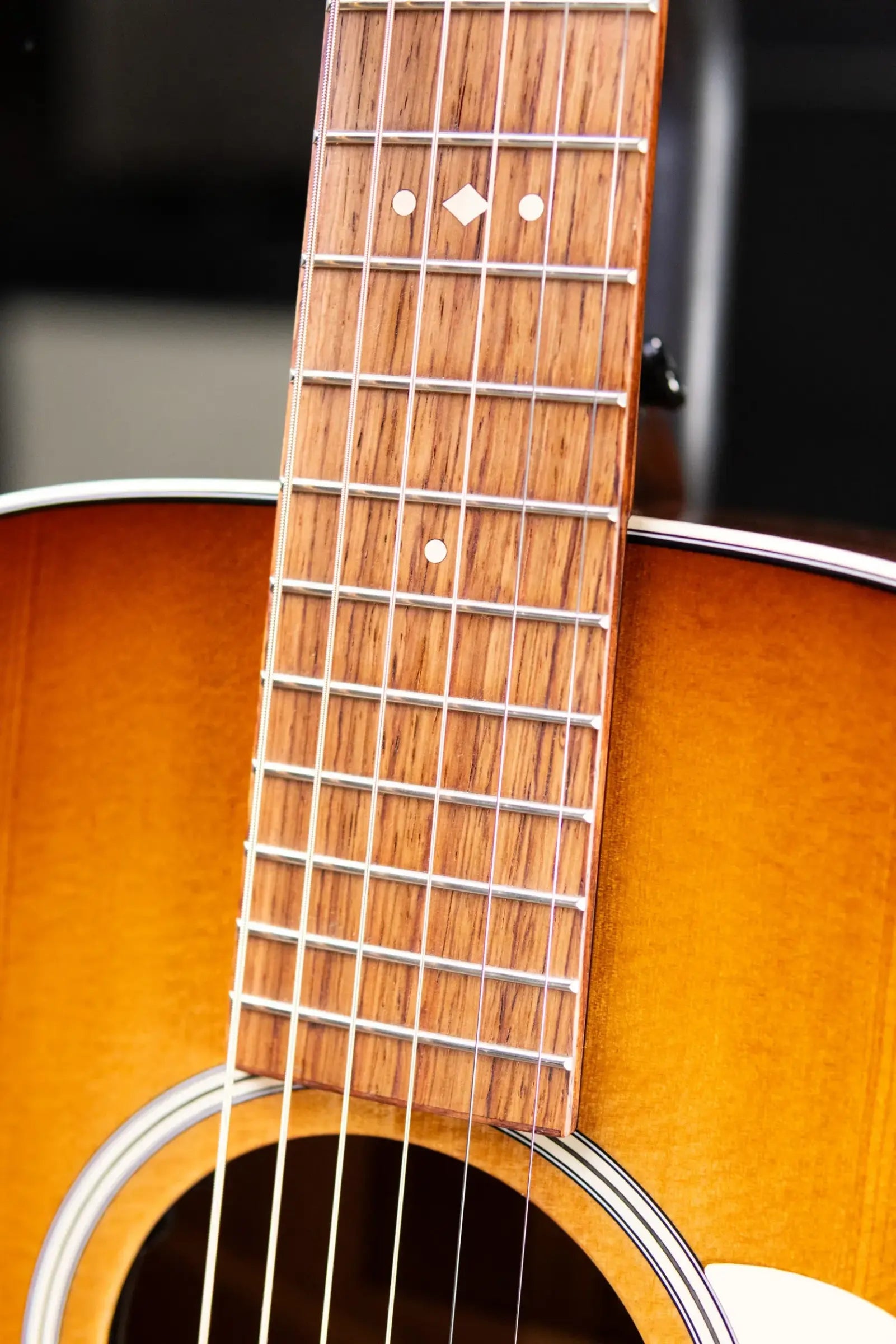 Taylor Ben Harper Signature Gold Label 512e SE Grand Concert Acoustic/Electric Guitar - Sunburst Top with Hardshell Case