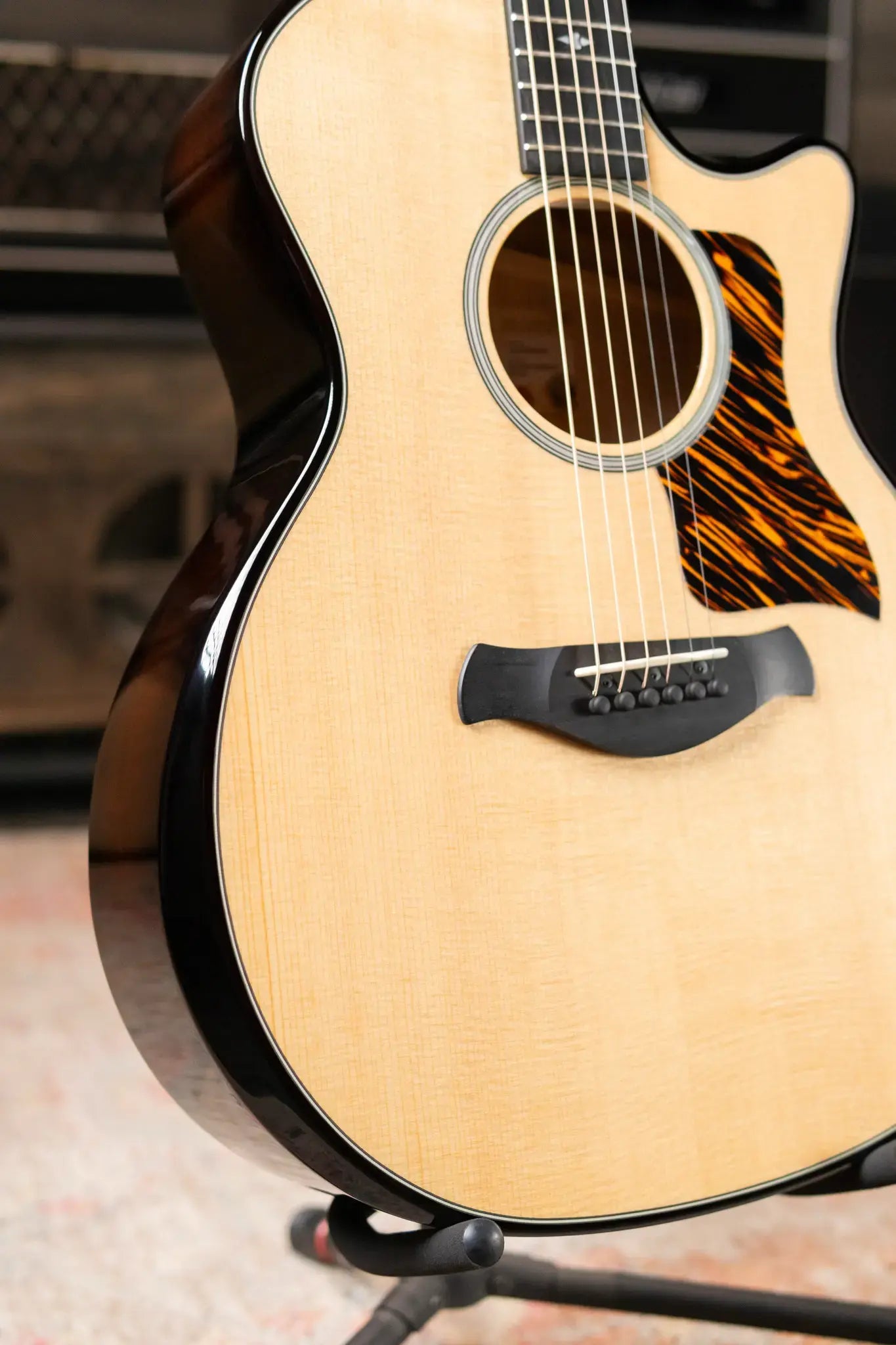 Taylor Builder's Edition 514ce Acoustic/Electric Guitar with Hardshell Case