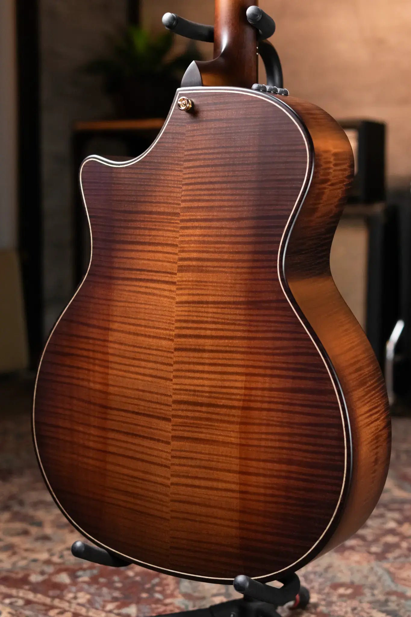 Taylor Builder's Edition 614ce Grand Auditorium Acoustic/Electric - Wild Honey Burst with Hardshell Case