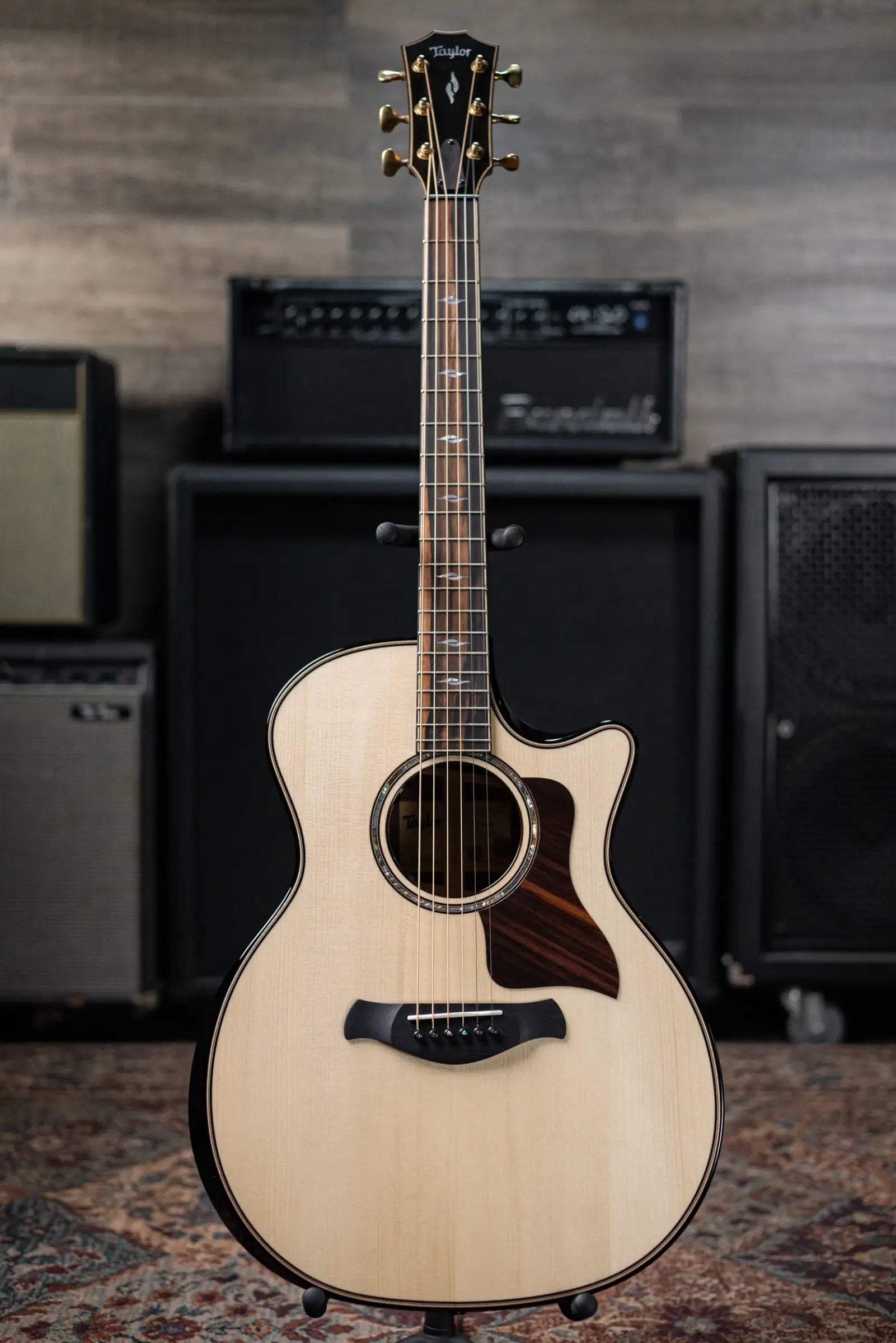 Taylor Builder's Edition 814ce Acoustic/Electric Guitar - Adirondack Spruce with Deluxe Hardshell Case