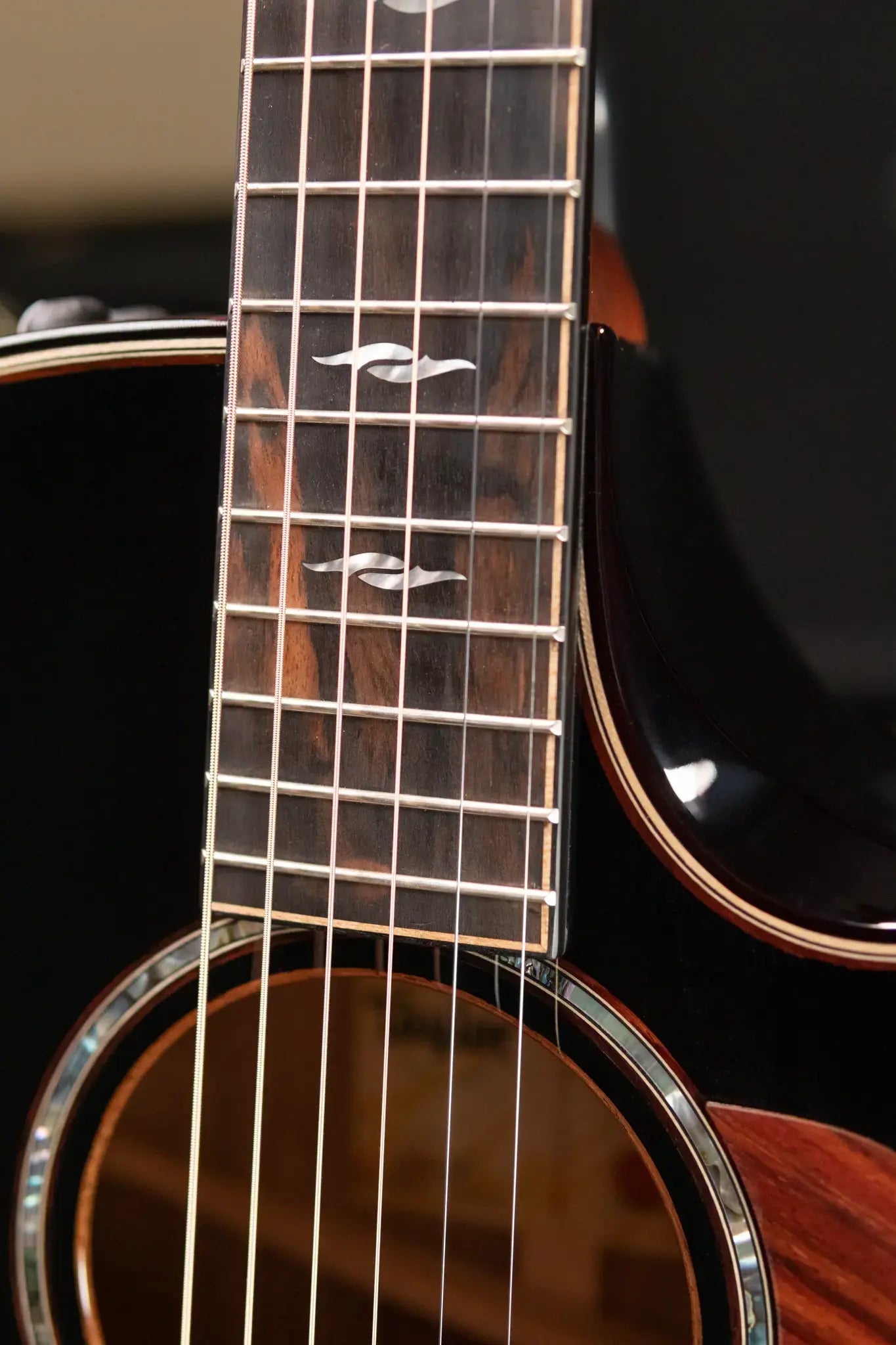 Taylor Builder's Edition 814ce Grand Auditorium Acoustic/Electric Guitar - Blacktop with Hardshell Case