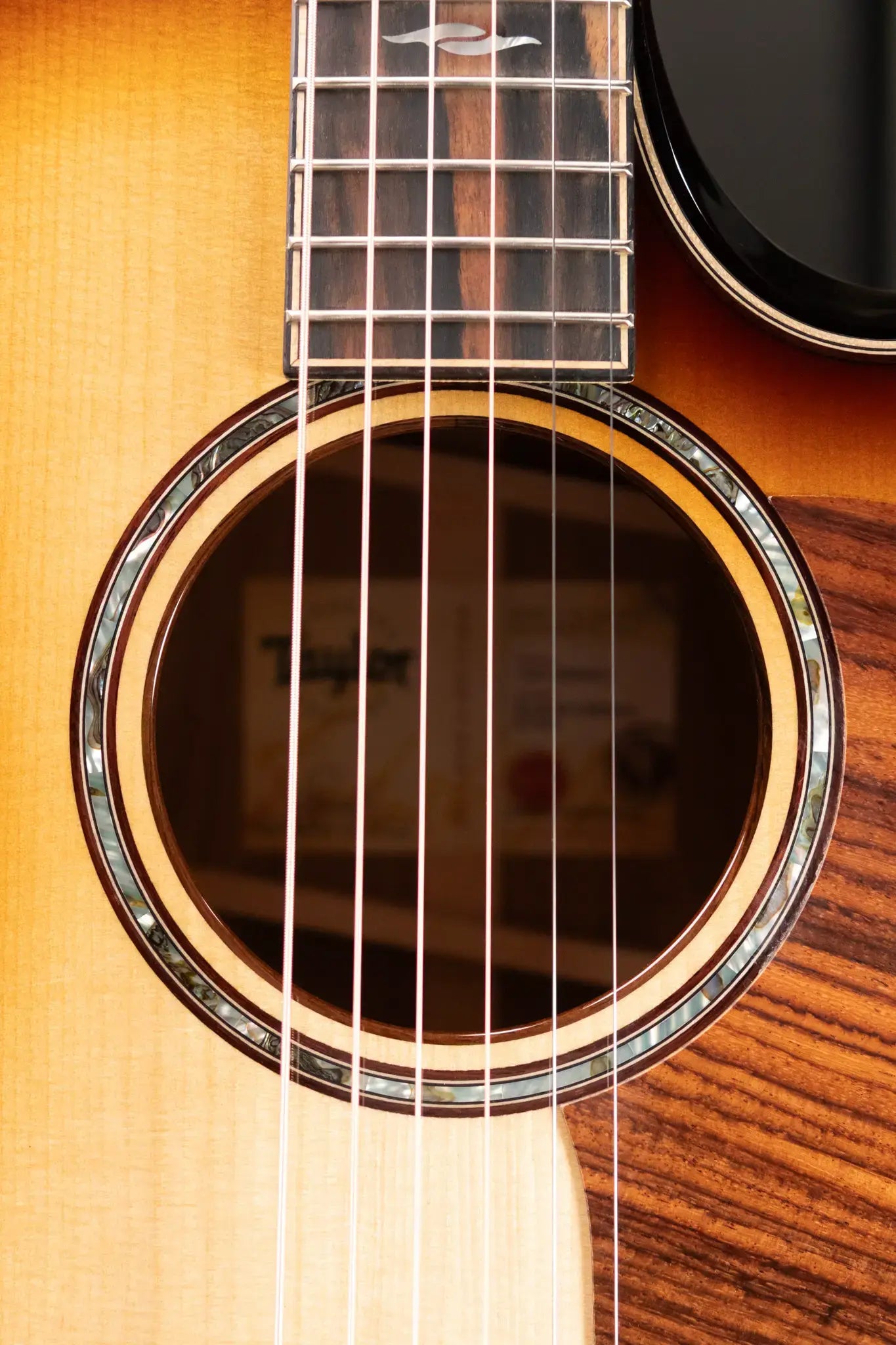 Taylor Builder's Edition 814ce Grand Auditorium Acoustic/Electric Guitar - Shaded Edge Burst with Hardshell Case