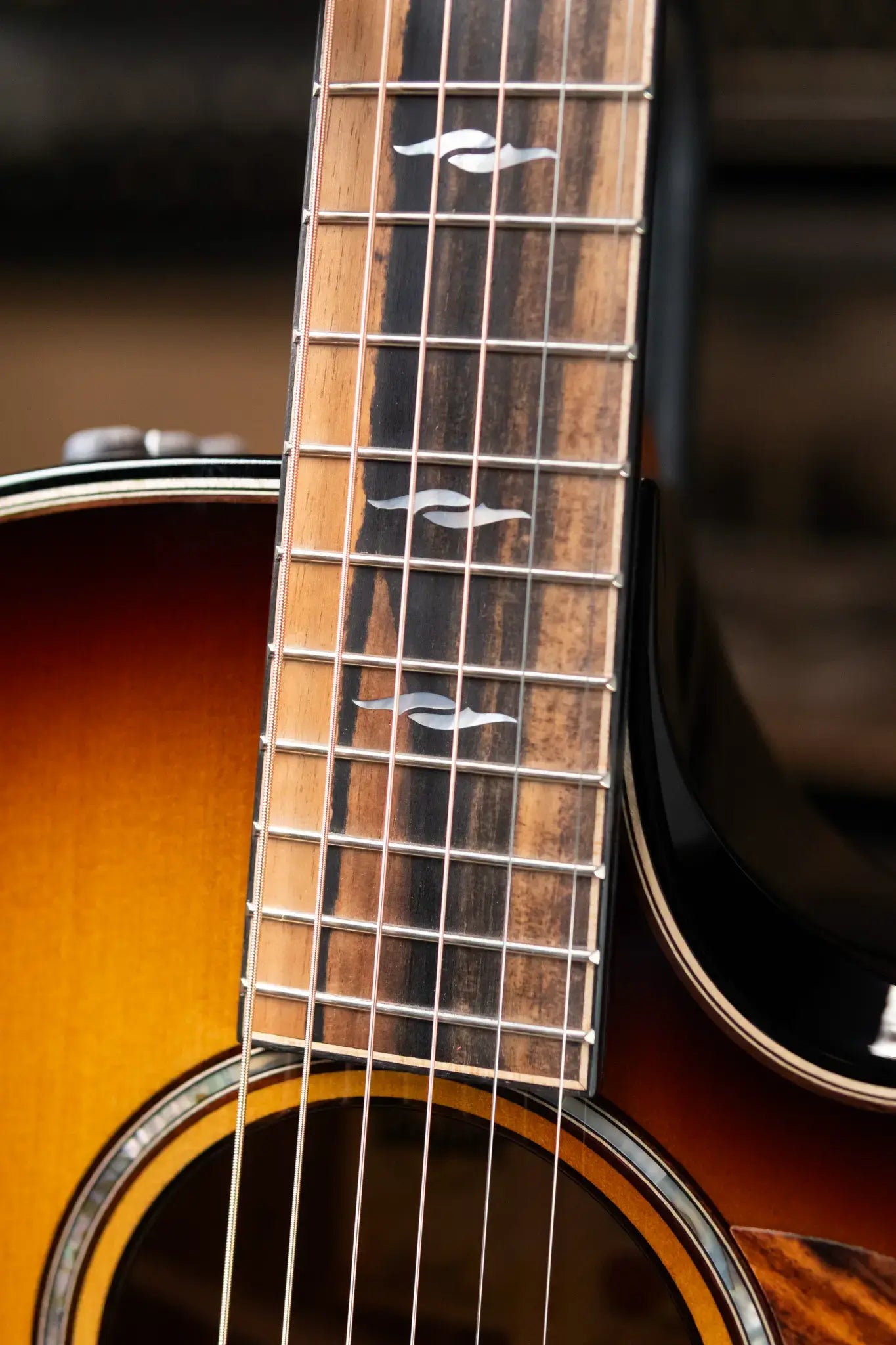 Taylor Builder's Edition 814ce Grand Auditorium Acoustic/Electric Guitar - Shaded Edge Burst with Hardshell Case - Factory Demo