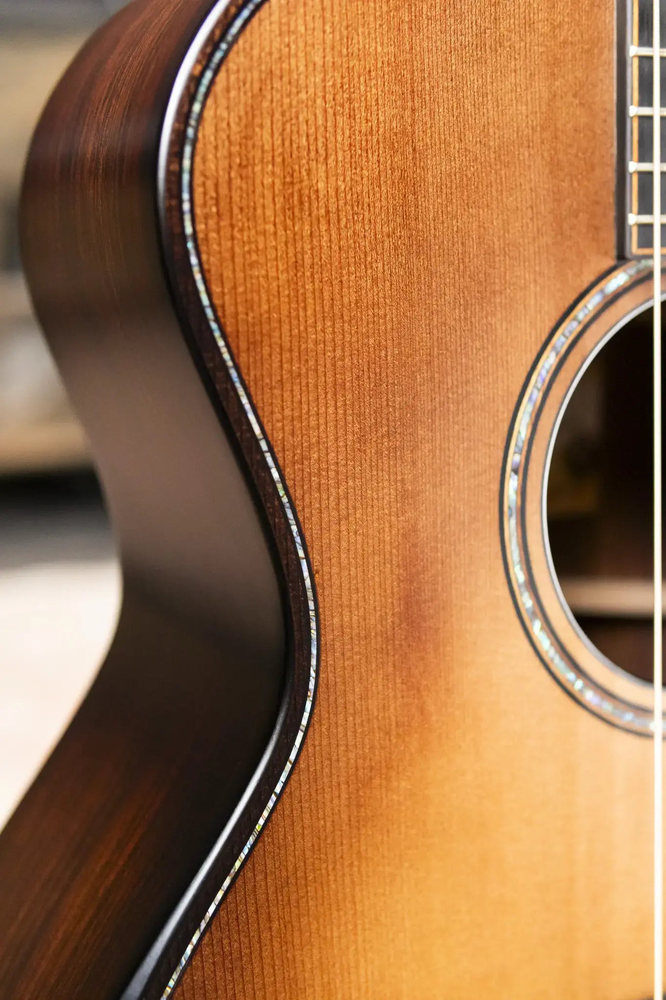 Taylor Builder's Edition 914ce Grand Auditorium Acoustic/Electric Guitar - Wild Honey Burst with Hardshell Case